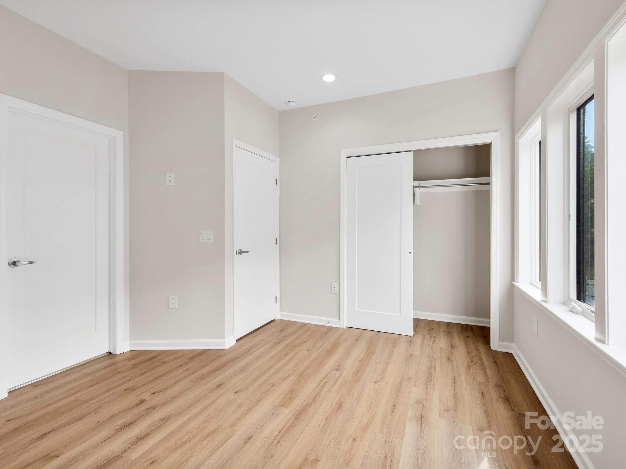 3 Lee Garden Lane 204 Property Photo 24