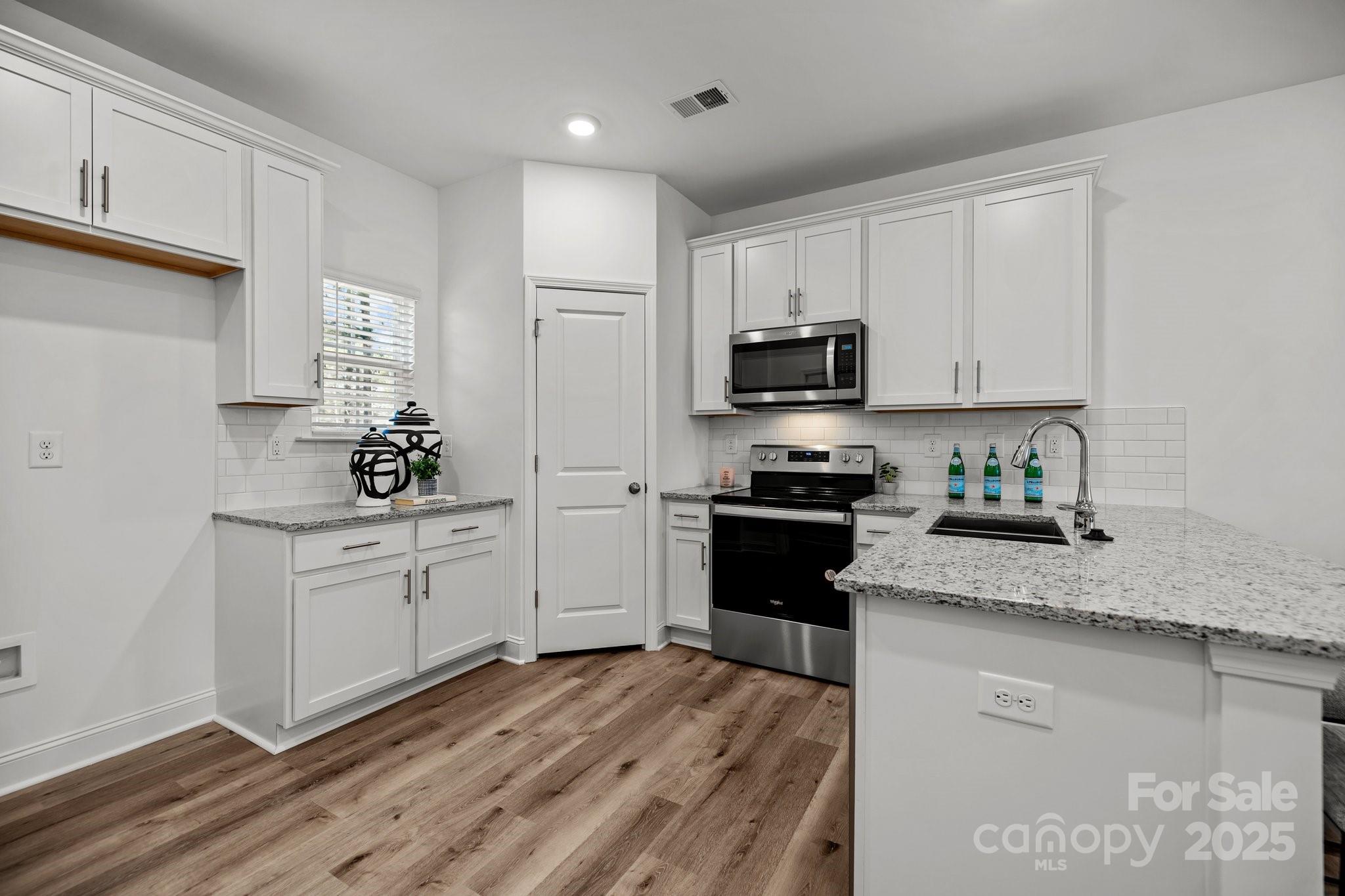 3108 Butler Hill Drive Property Photo 3