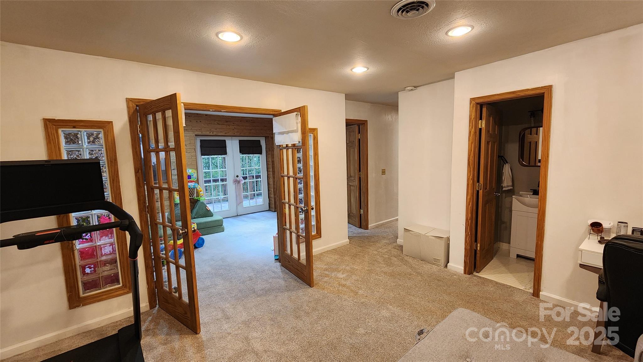 306 Henry Dingus Way Property Photo 32