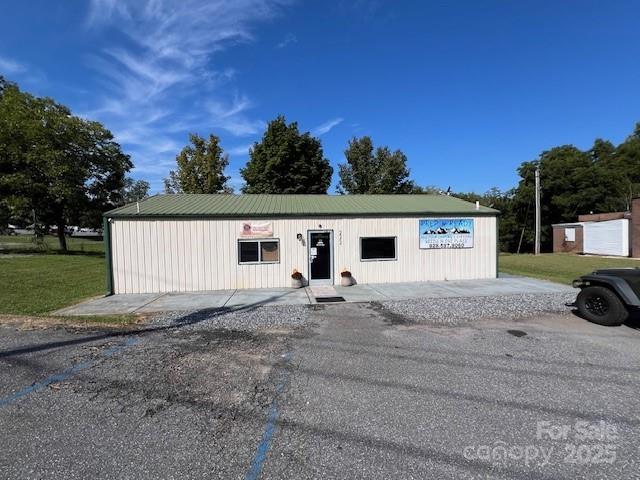 222 S Center Street Property Photo