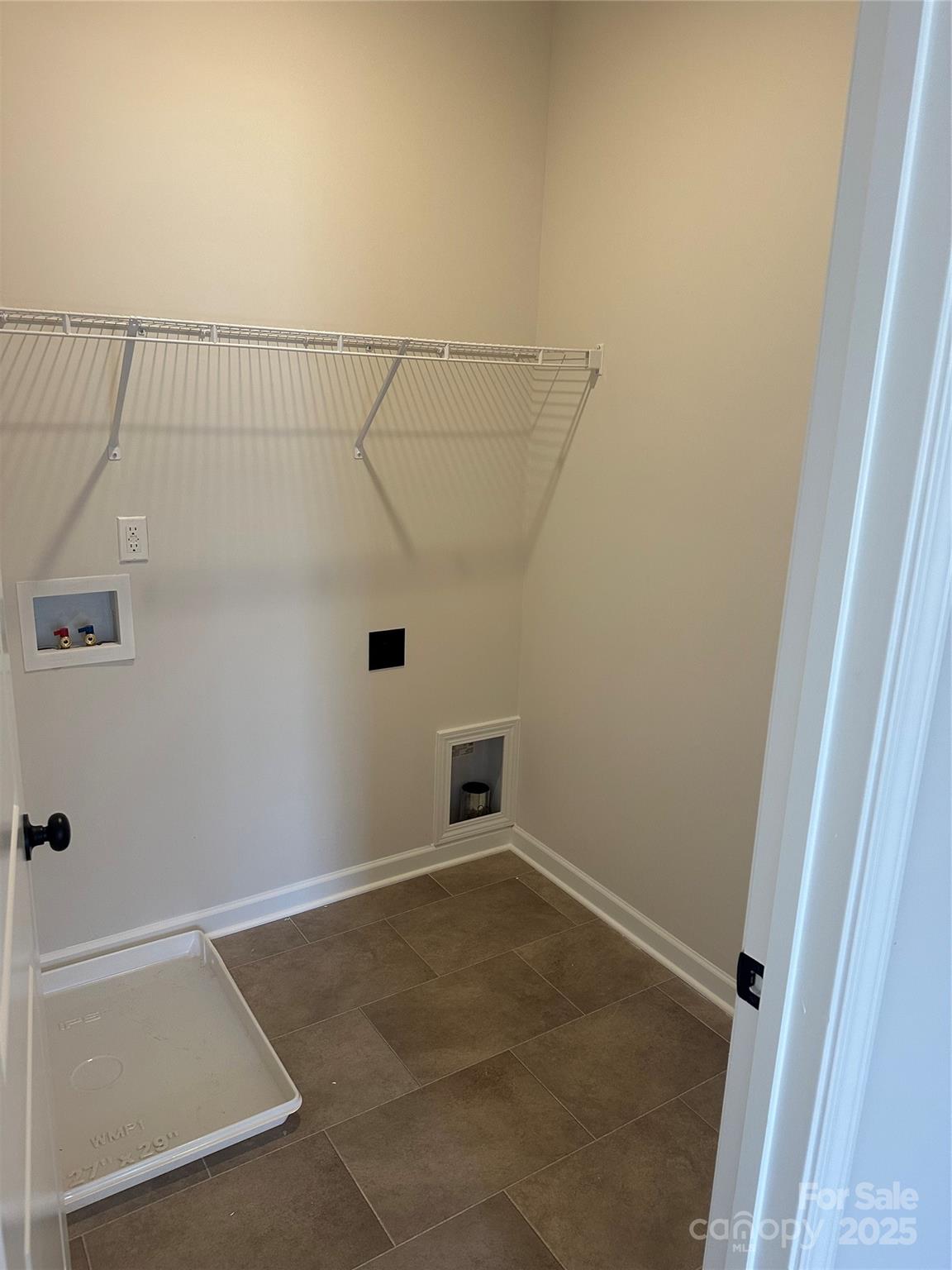 608 Lispenard Court Property Photo 14
