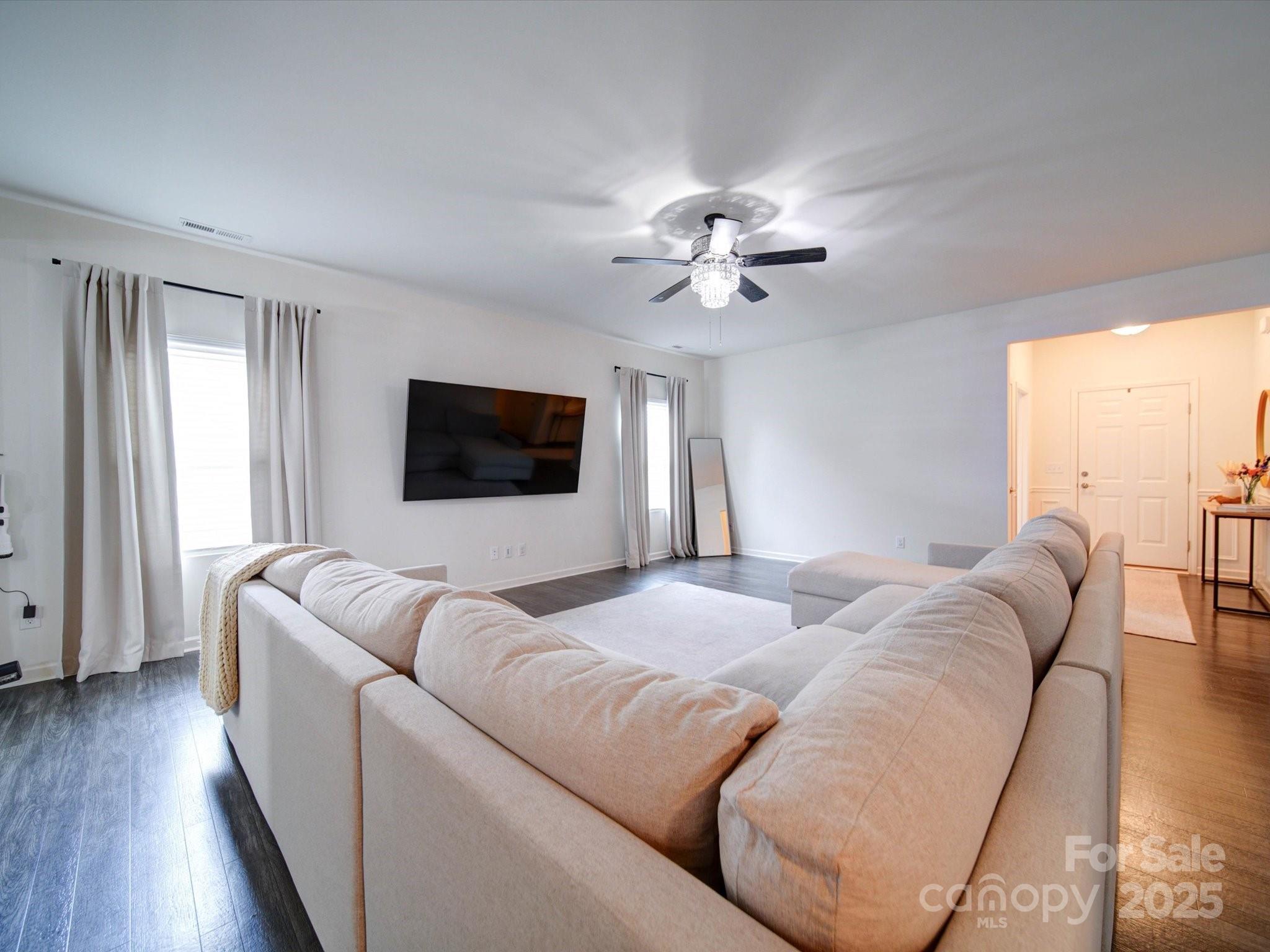 165 Old Harbor Drive Property Photo 6