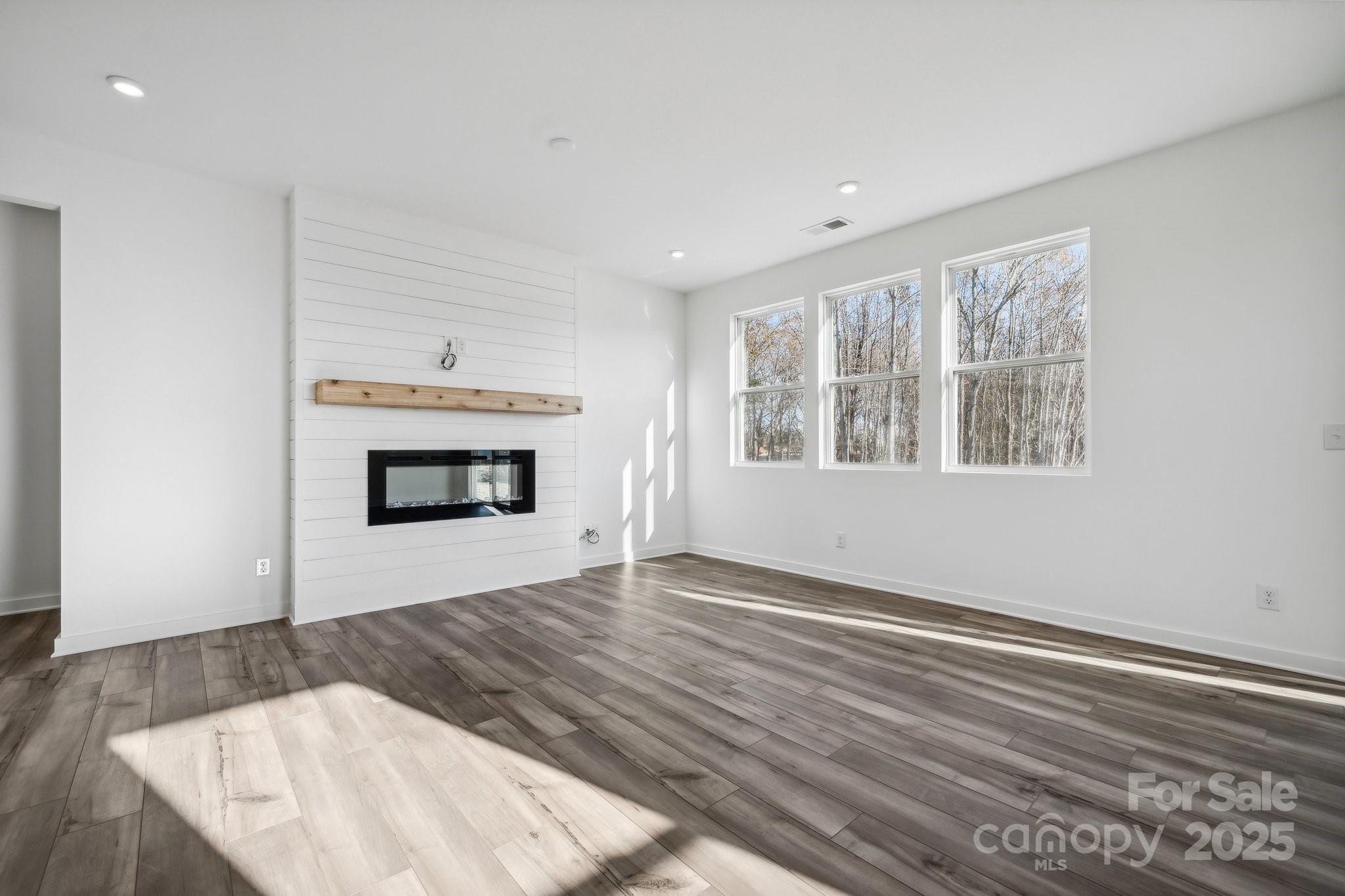2223 Carpenter Farms Drive Property Photo 9