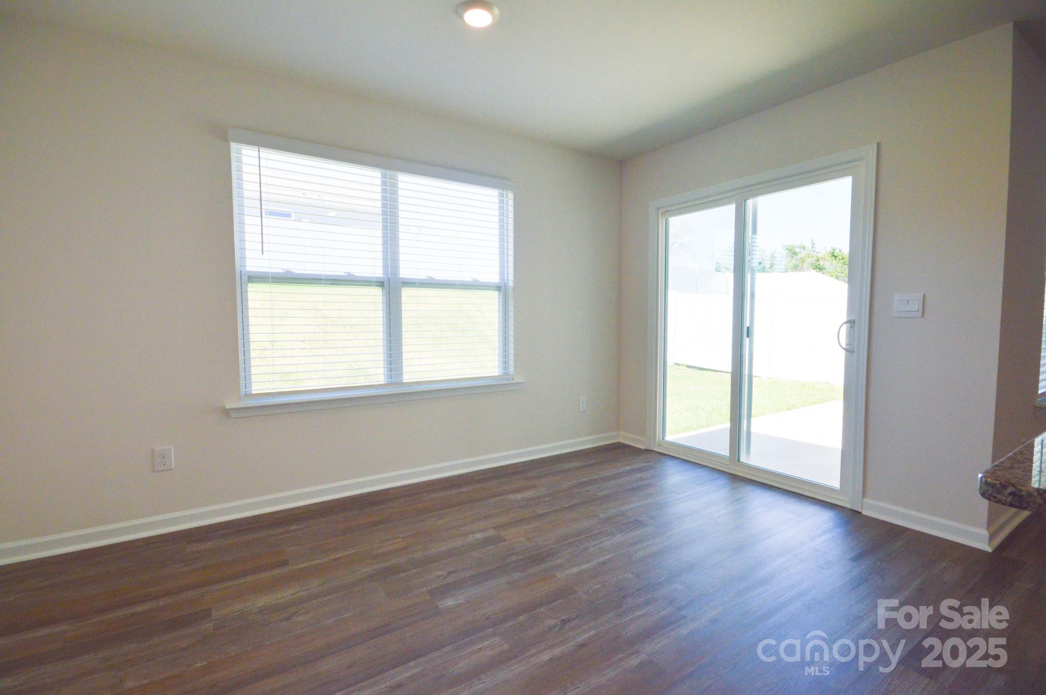 32 Providence Walk Drive Property Photo 6