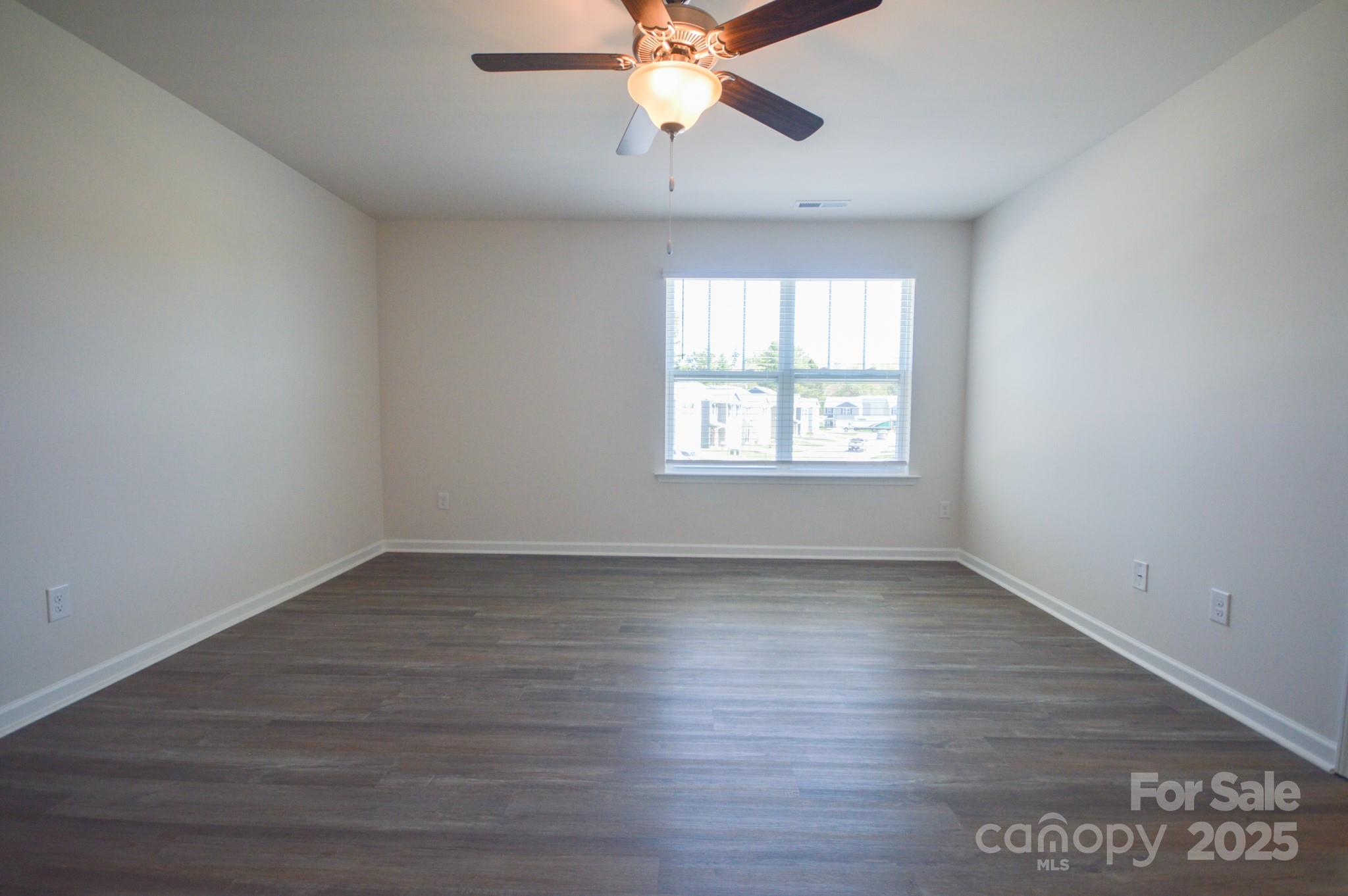32 Providence Walk Drive Property Photo 12