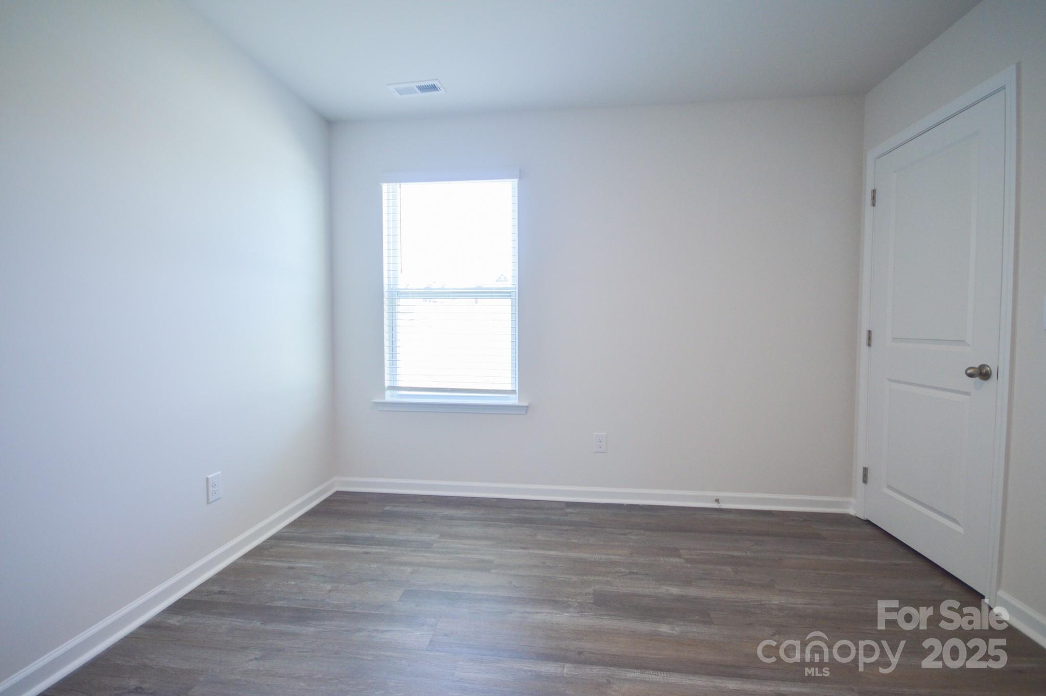 32 Providence Walk Drive Property Photo 23