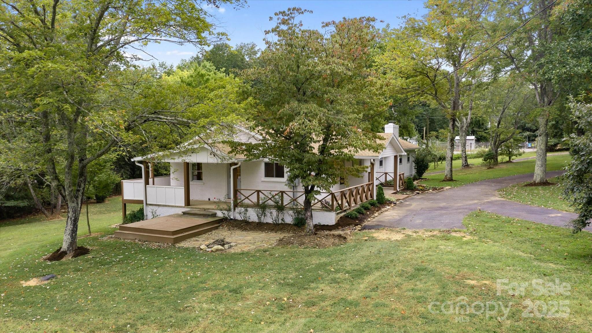 881 Peniel Road Property Photo 2