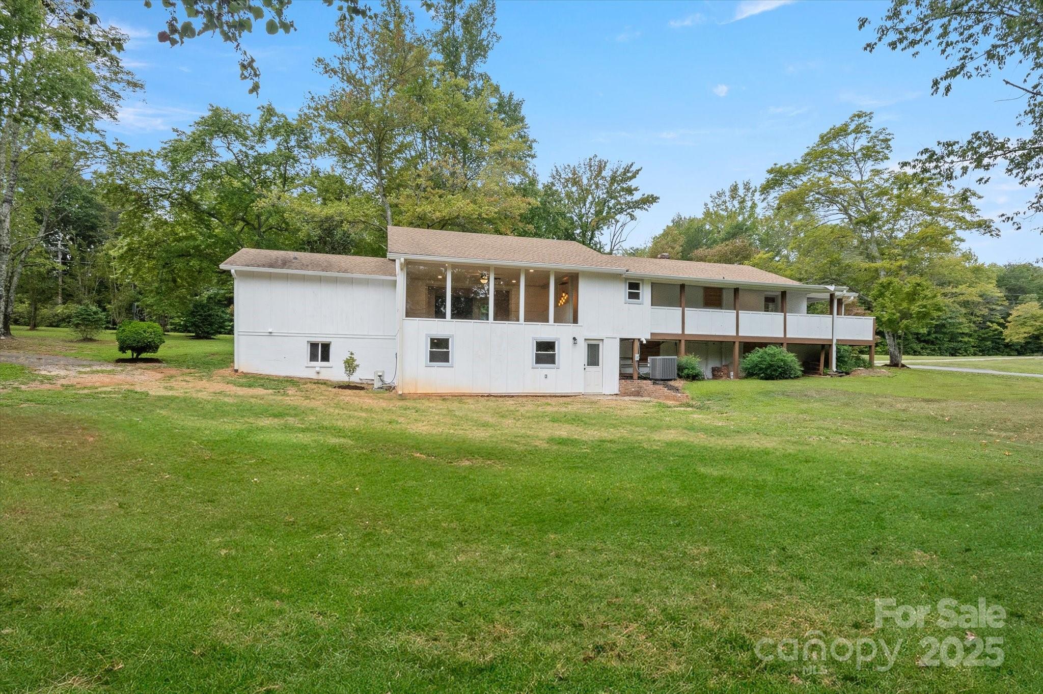 881 Peniel Road Property Photo 5