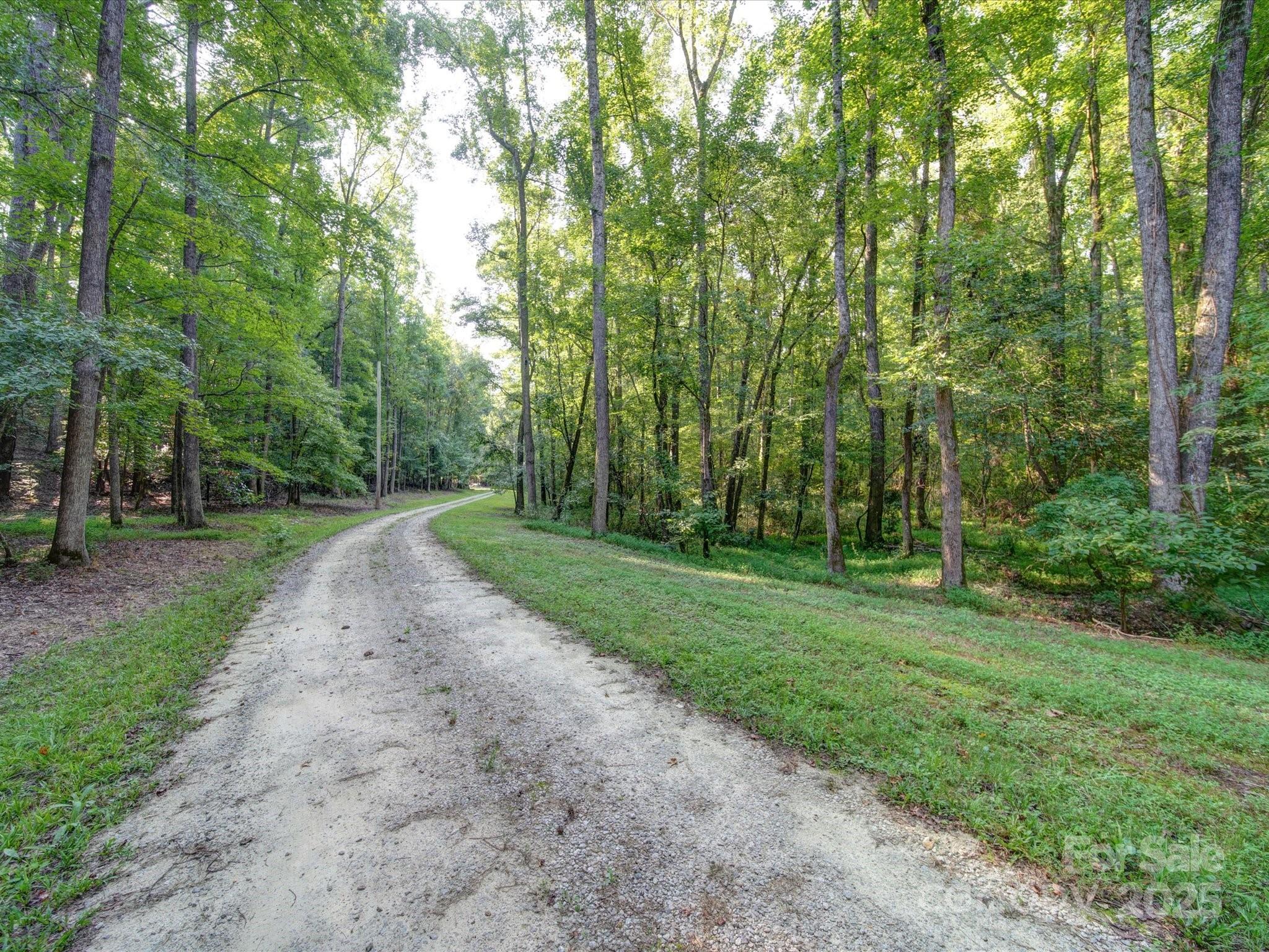 1239 John G Richards Road Property Photo