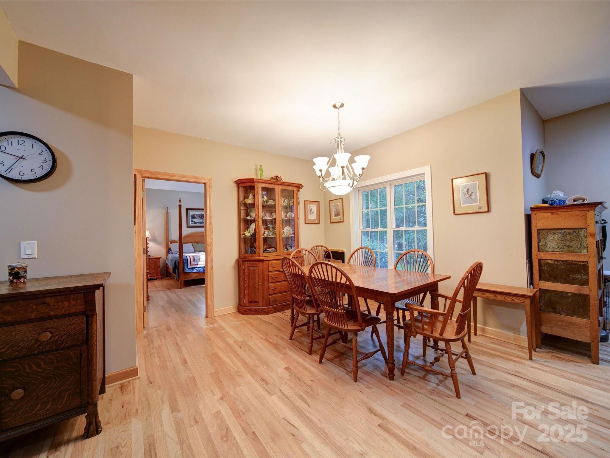 1239 John G Richards Road Property Photo 9