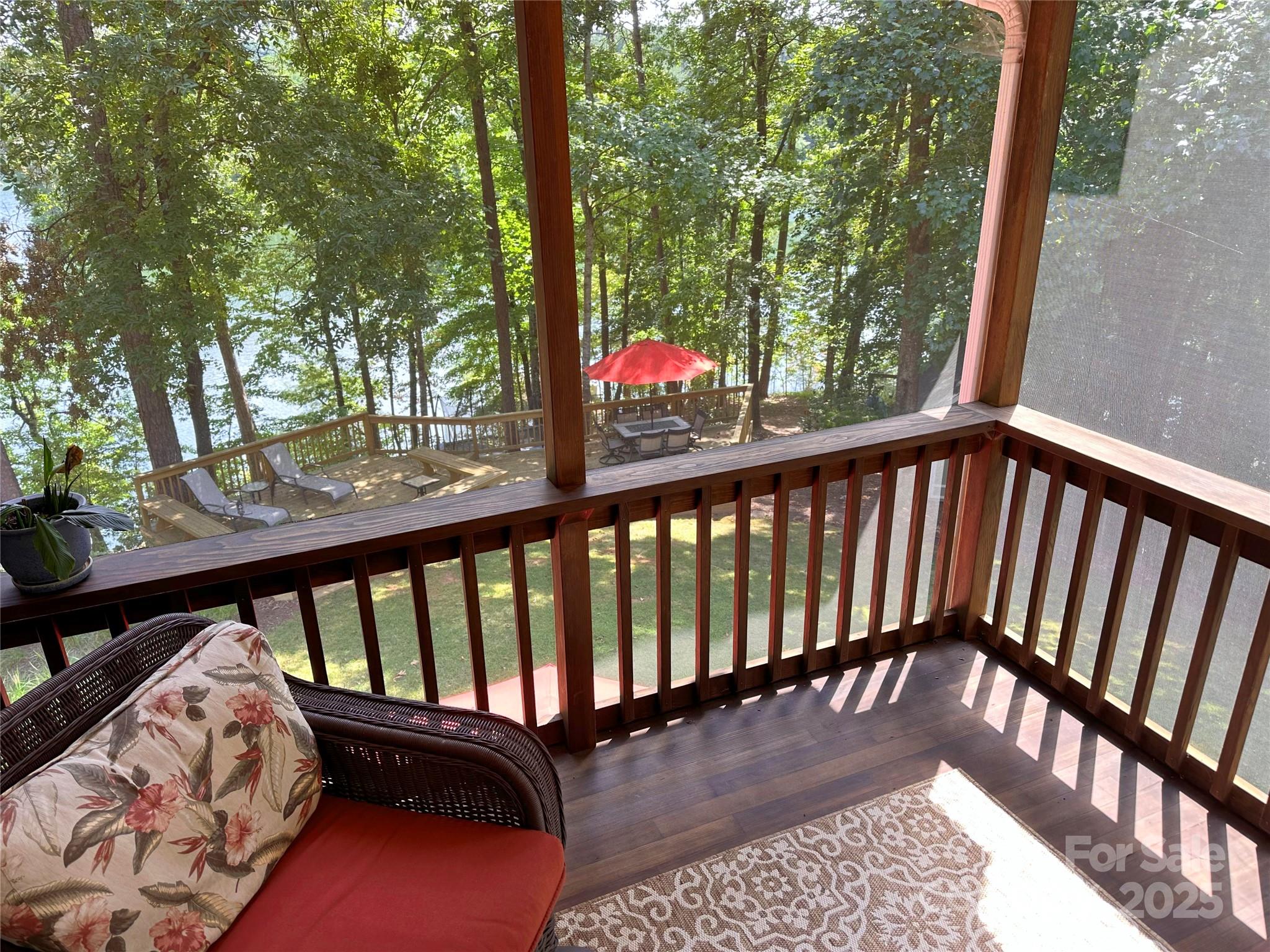 91 Island View Court Property Photo 12
