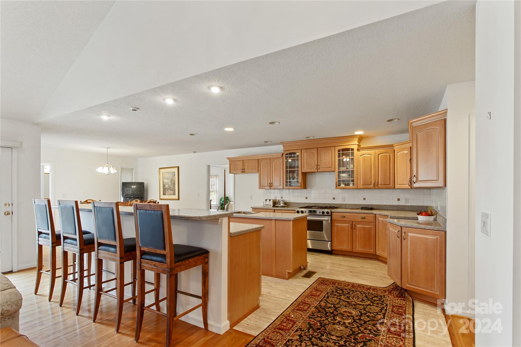 38 Southern Visions Drive Property Photo 8