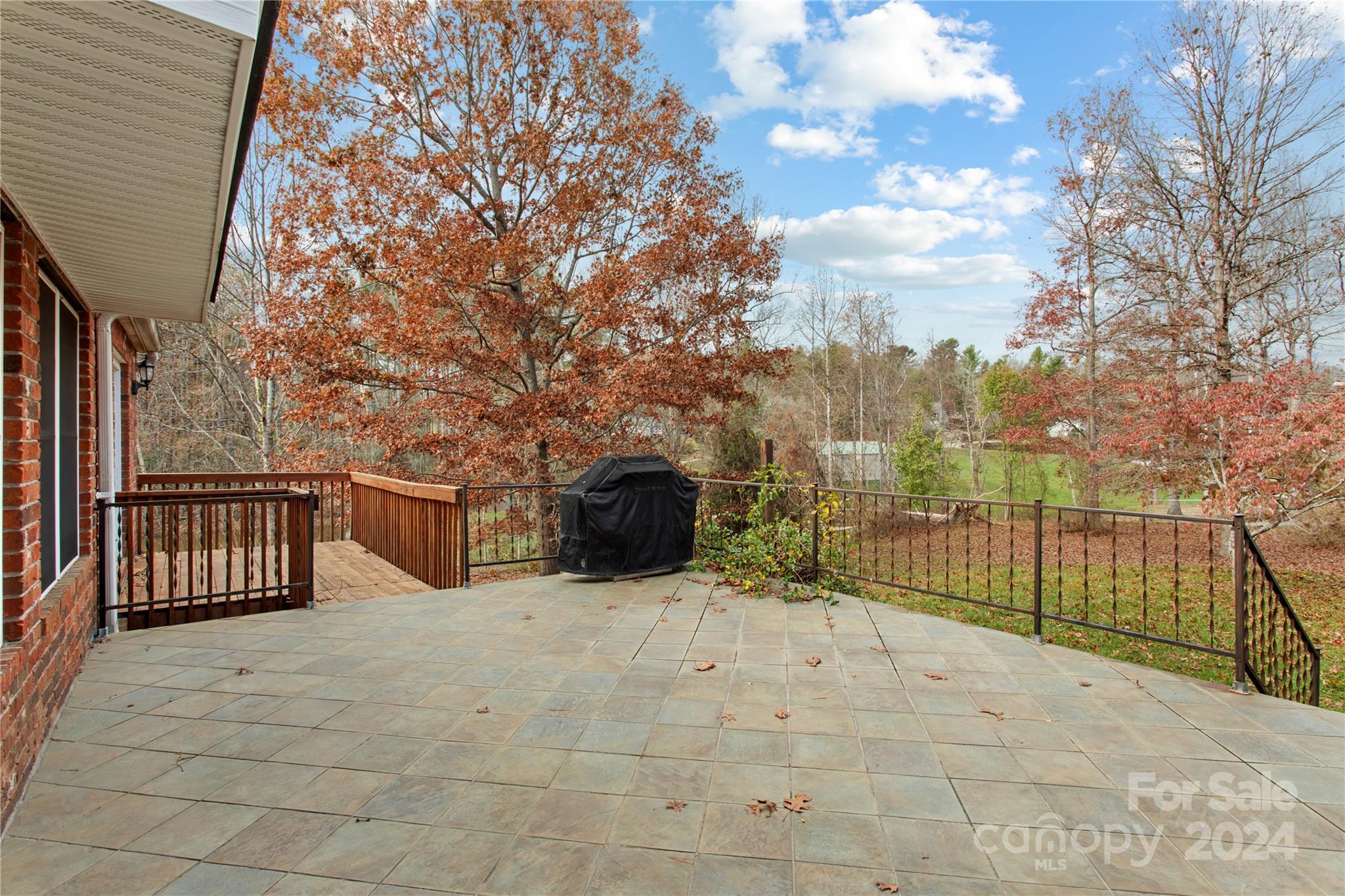 38 Southern Visions Drive Property Photo 36