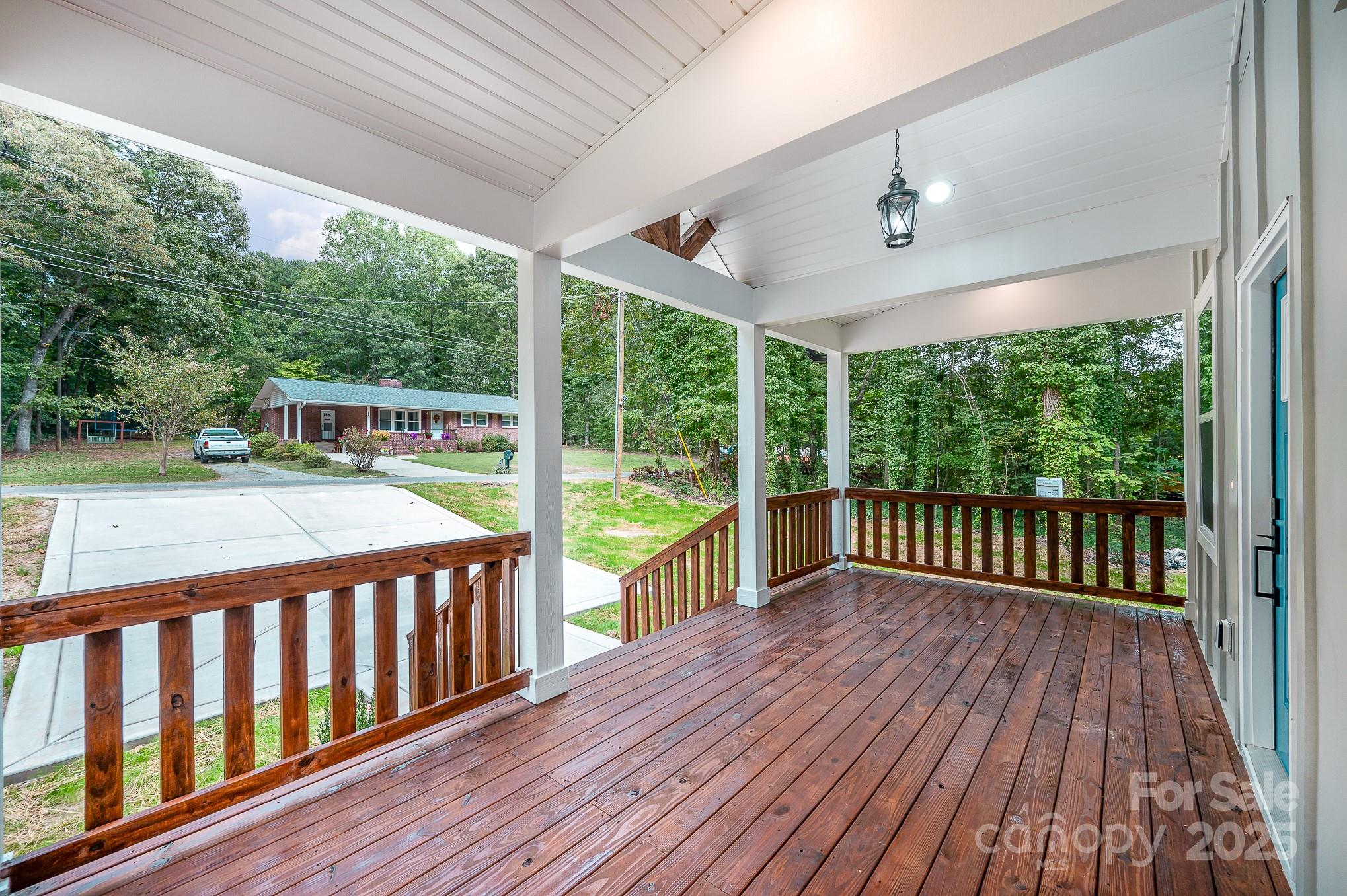 312 General As Johnston Street Property Photo 3