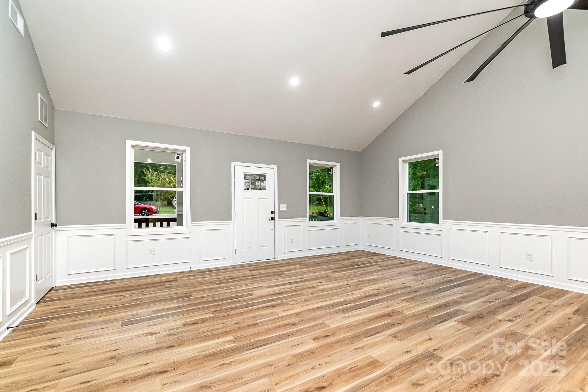 312 General As Johnston Street Property Photo 36