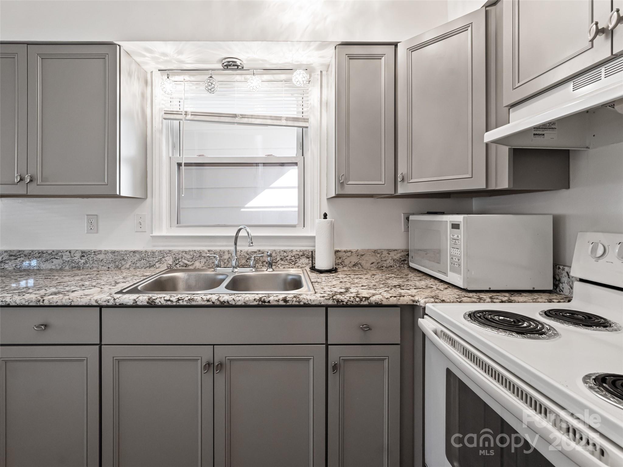90 Ora Street Property Photo 15