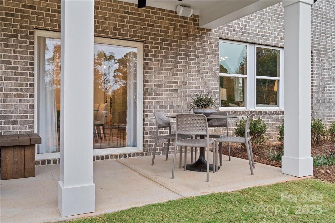8021 Franklin Trail Street Property Photo 29