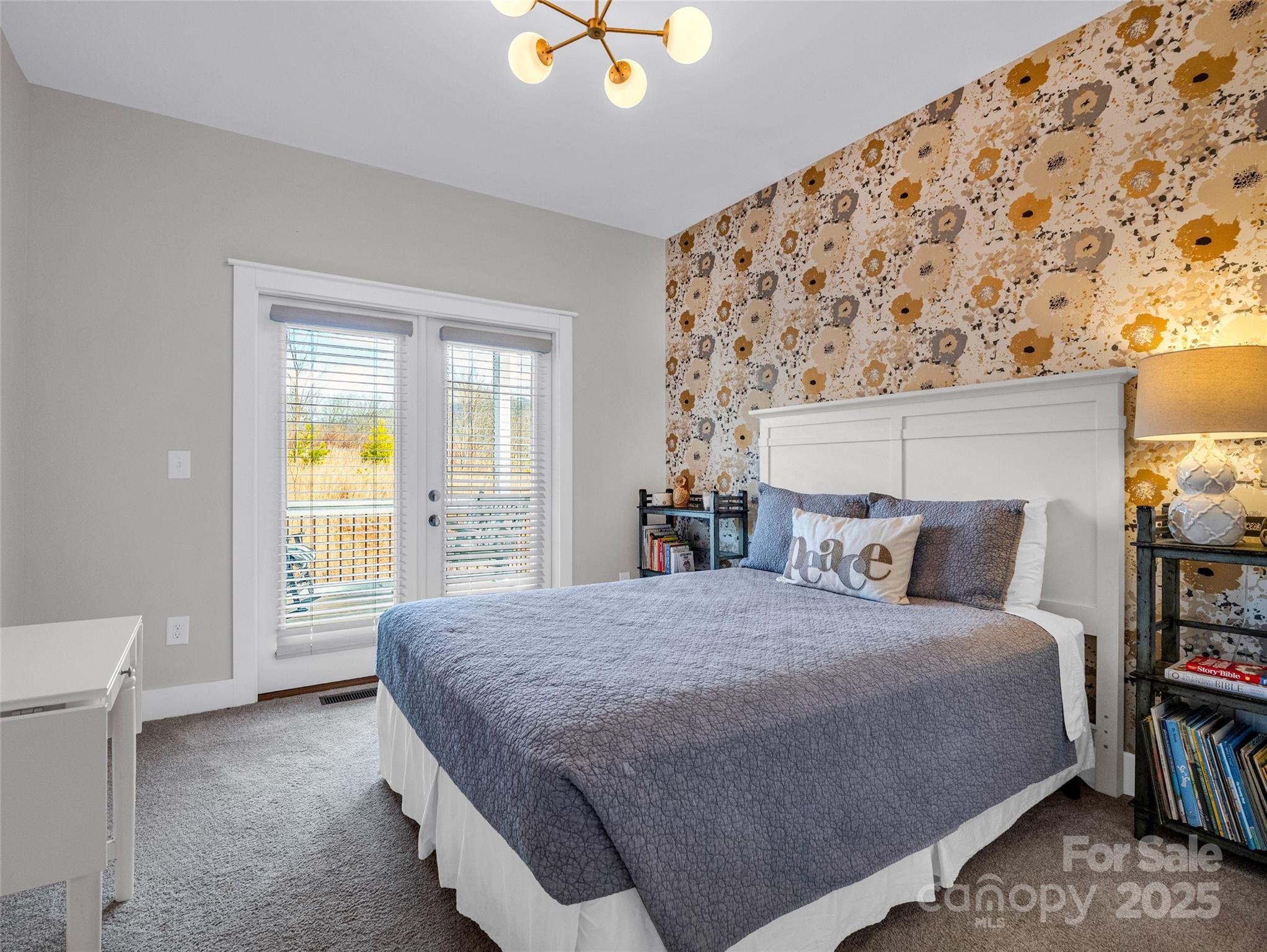 16 Tudor Way Property Photo 35