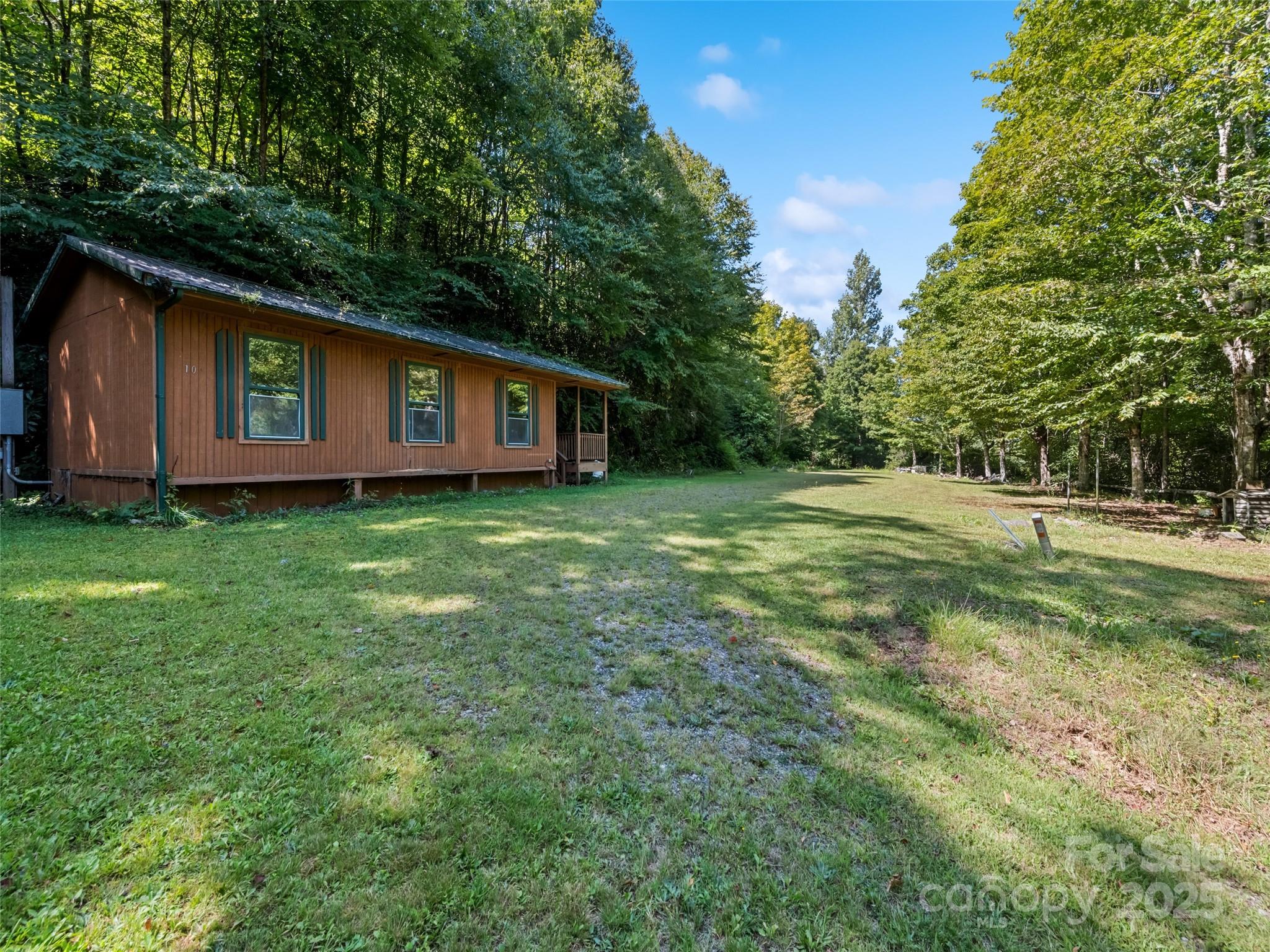 4 & 20 Plott Balsam Road Property Photo 2