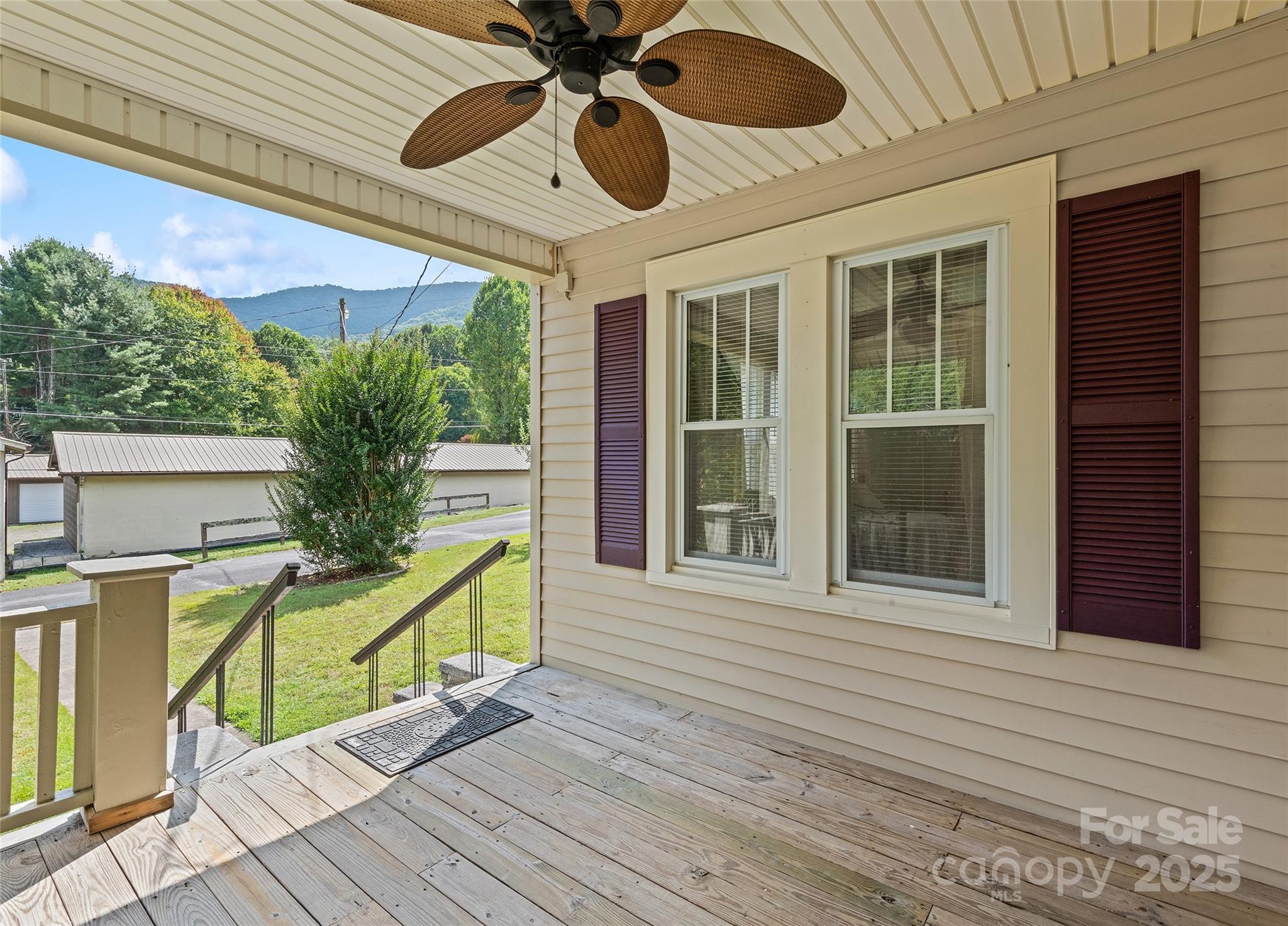 38 Timberline Drive Property Photo 7