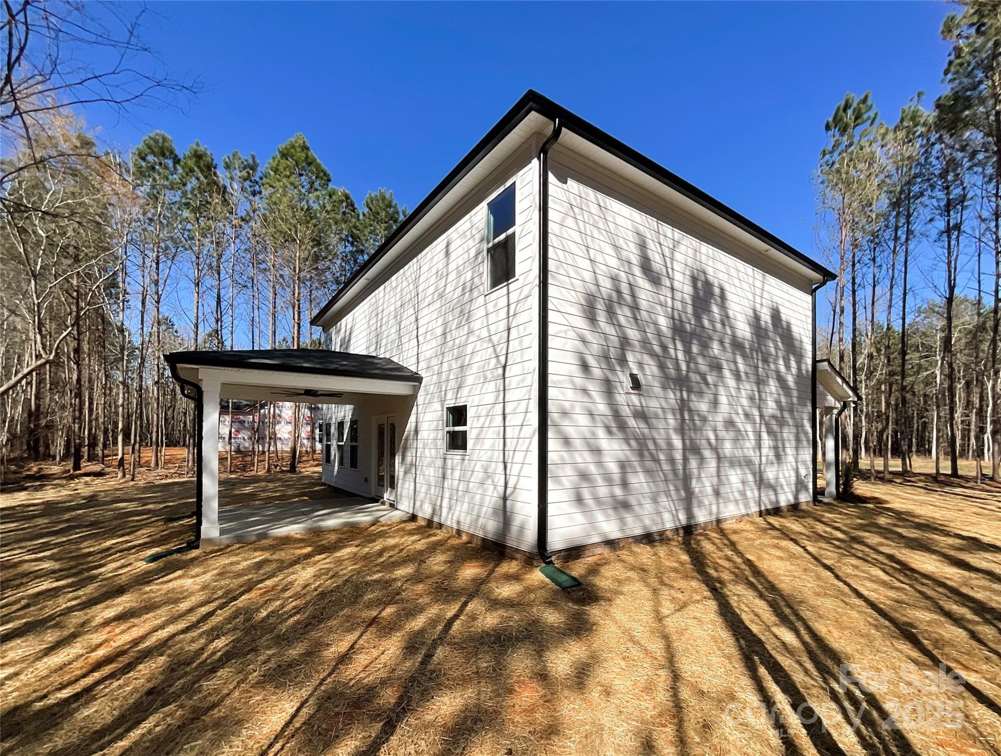 1021 Baylor Grove Property Photo 5