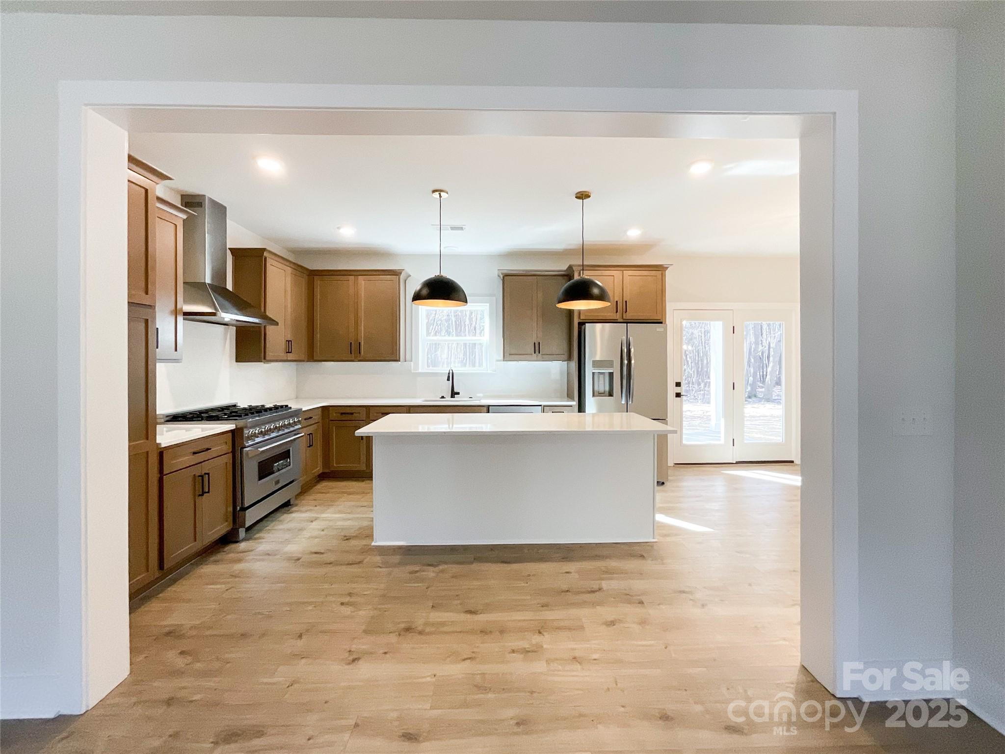 1021 Baylor Grove Property Photo 10