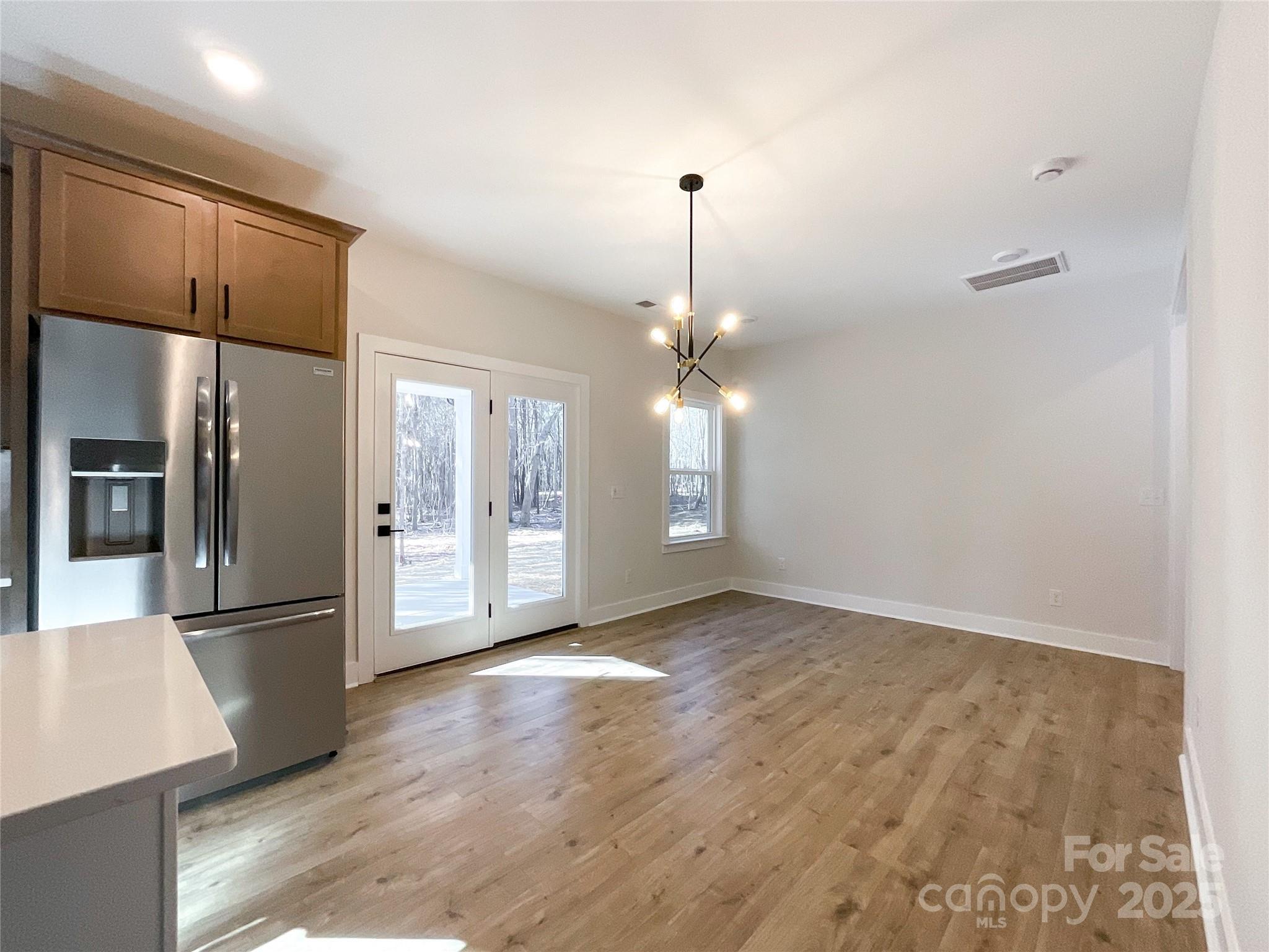 1021 Baylor Grove Property Photo 11