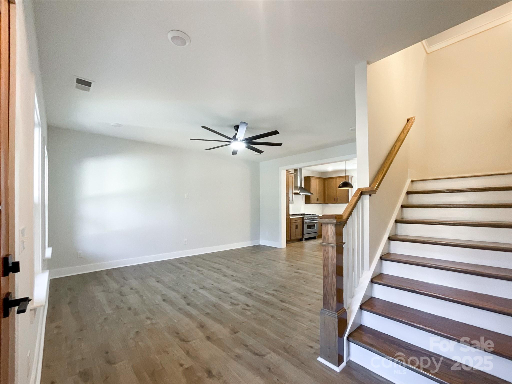 1021 Baylor Grove Property Photo 12