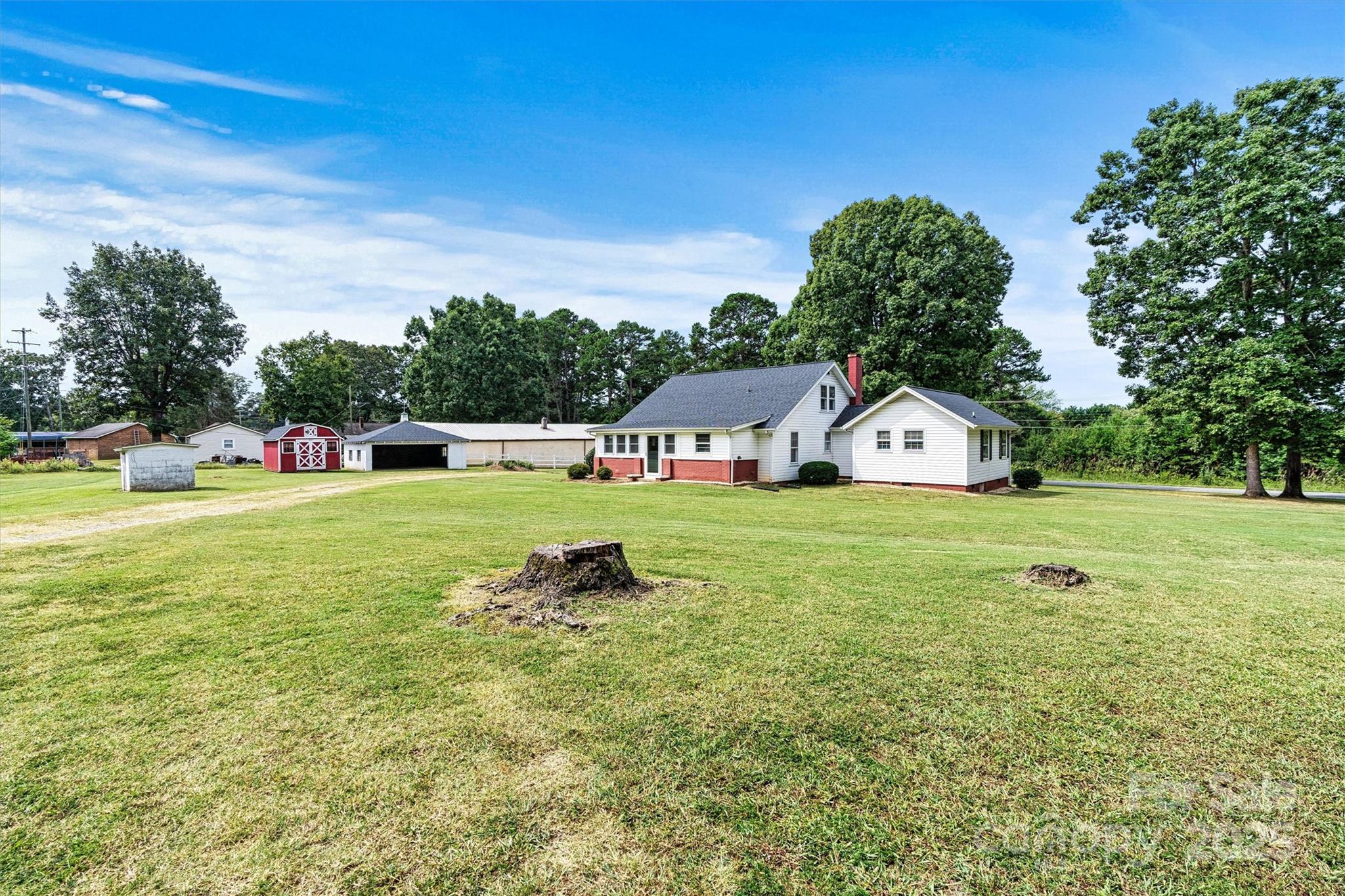 128 10th Street Property Photo 9