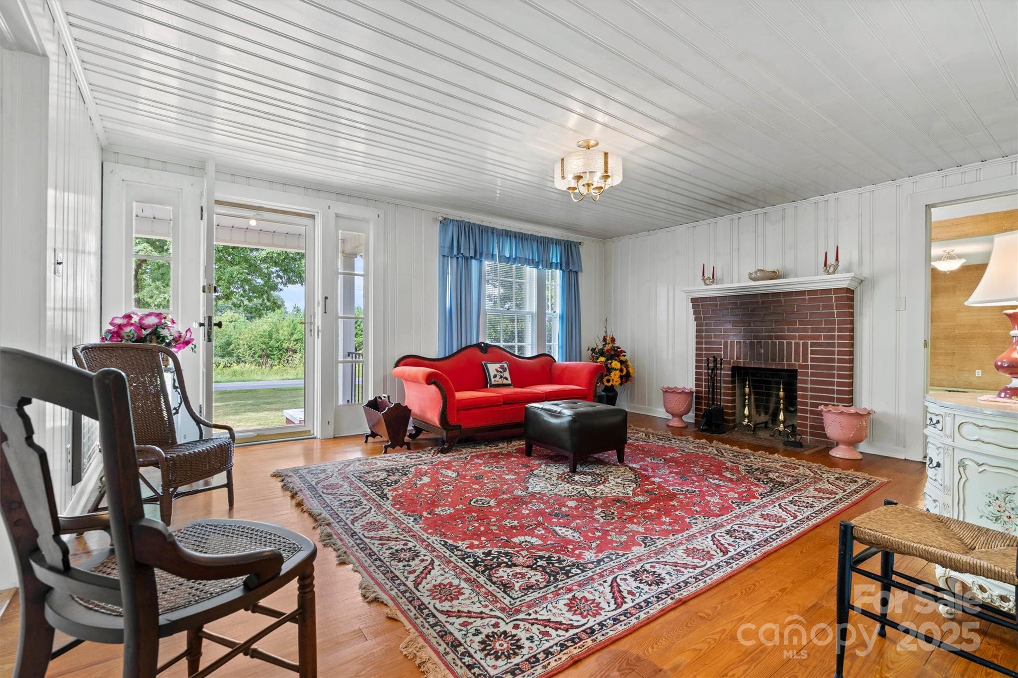 128 10th Street Property Photo 13