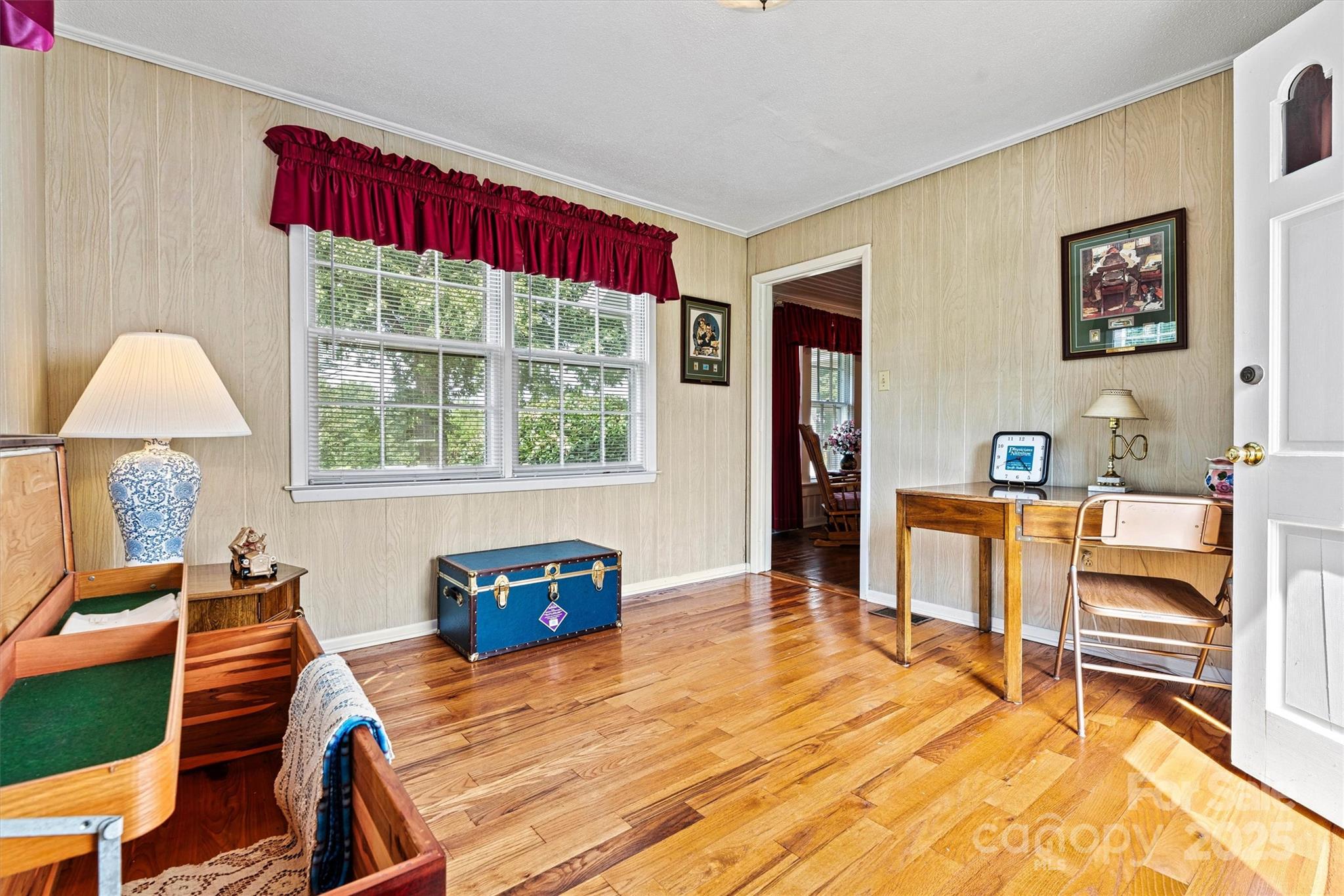 128 10th Street Property Photo 17