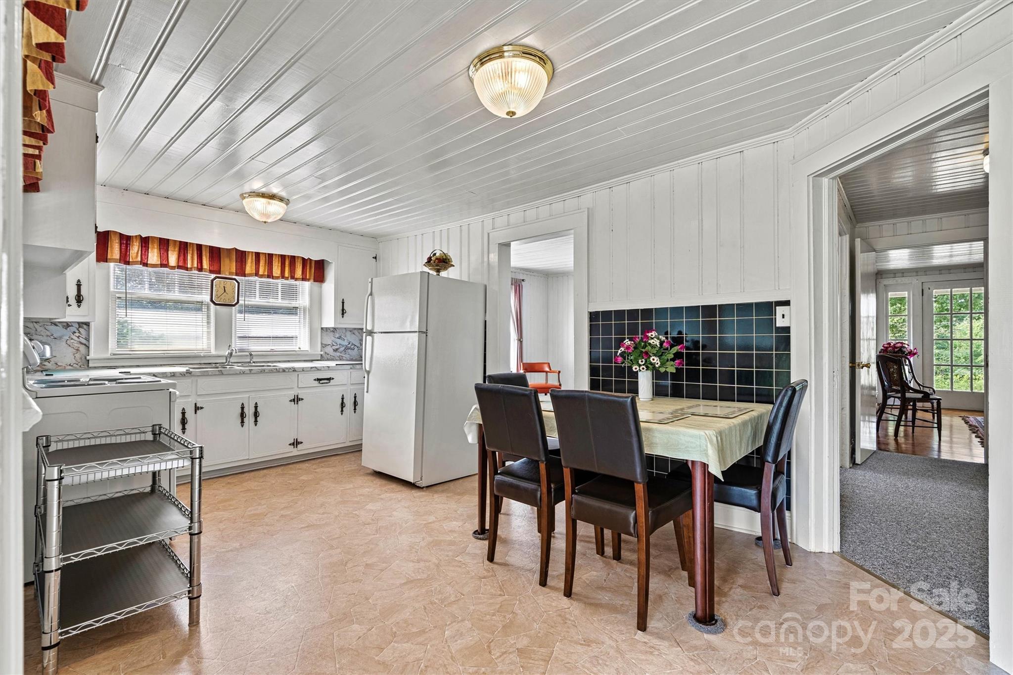 128 10th Street Property Photo 19