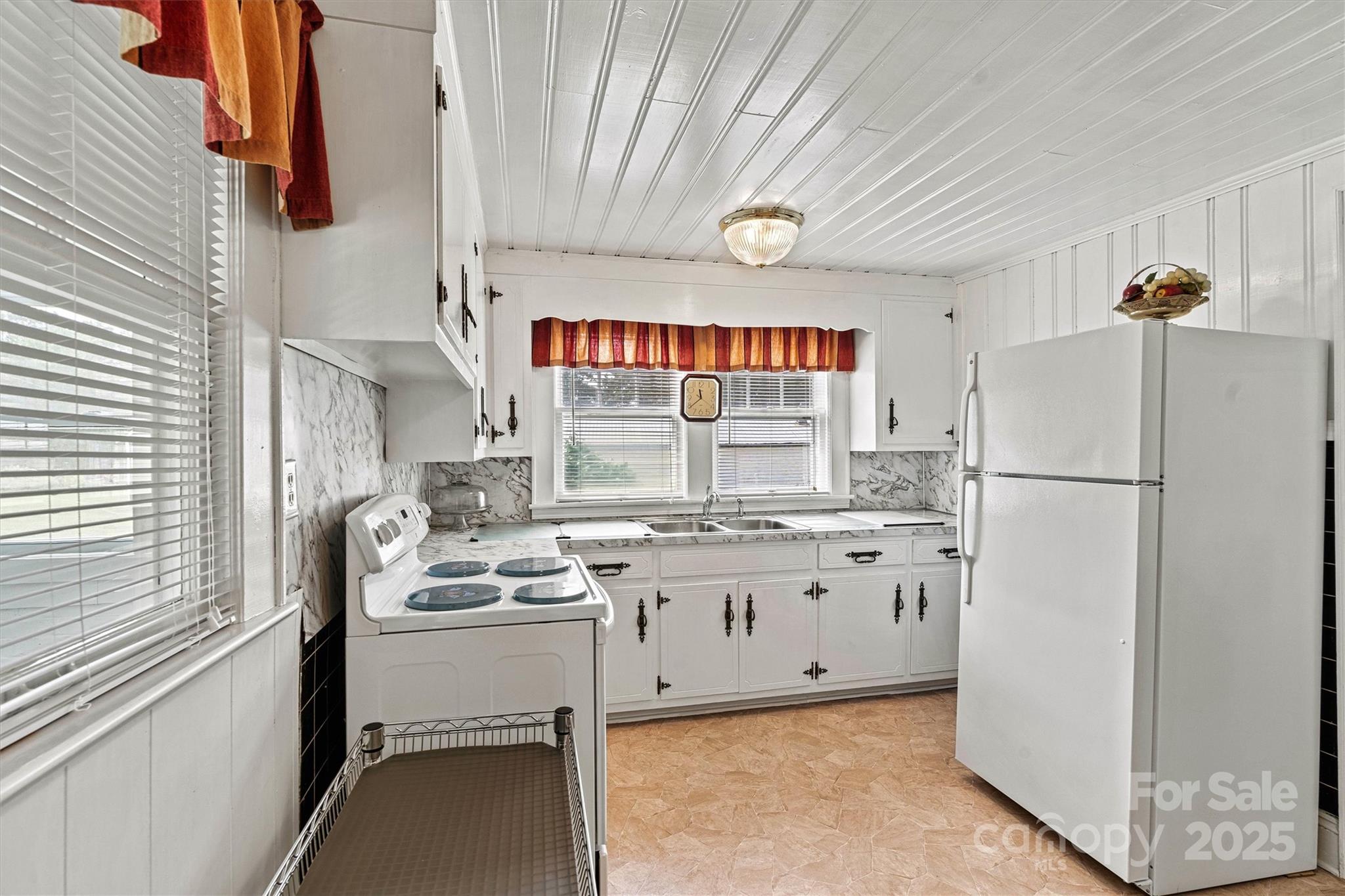 128 10th Street Property Photo 20