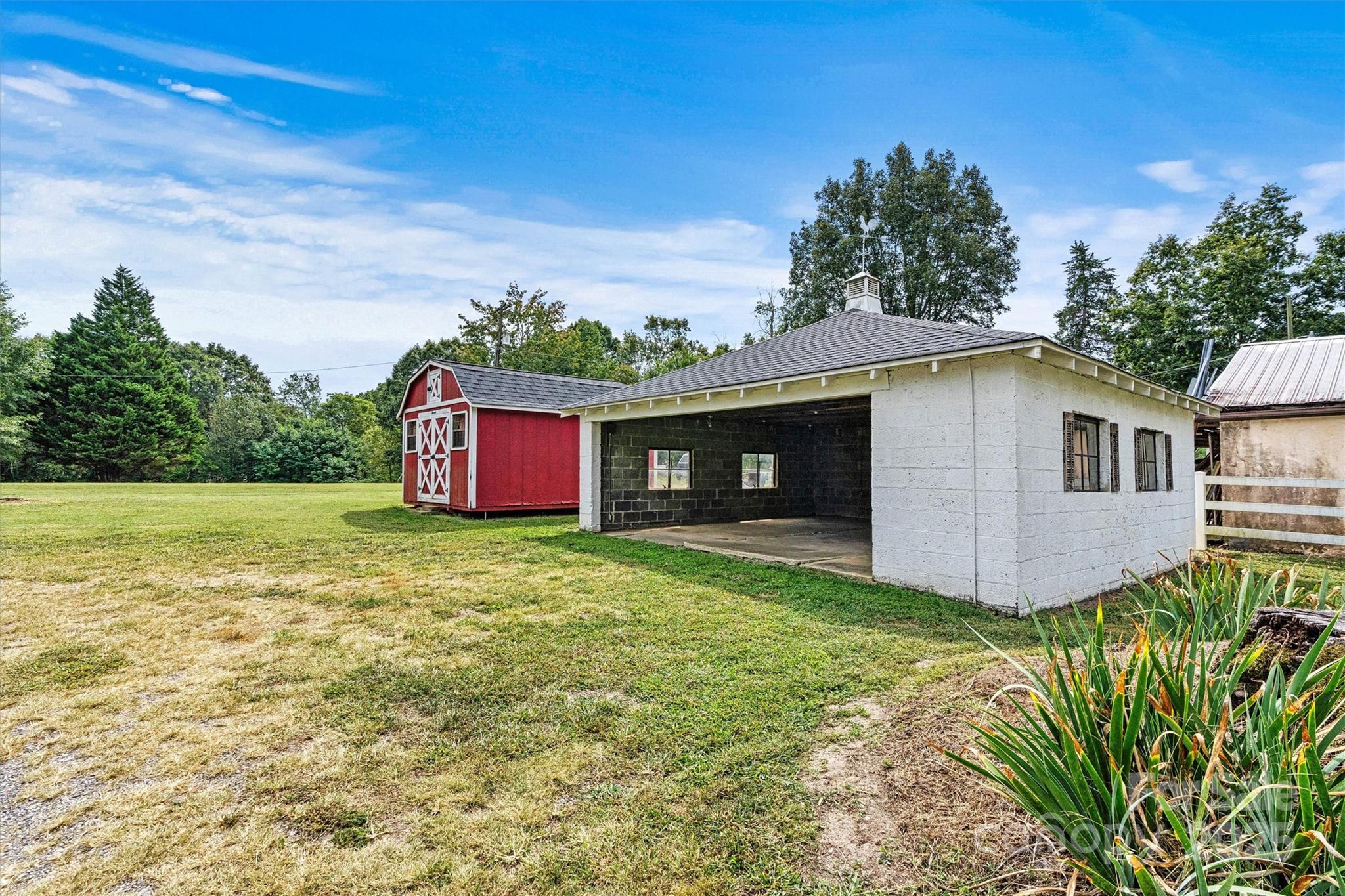 128 10th Street Property Photo 37