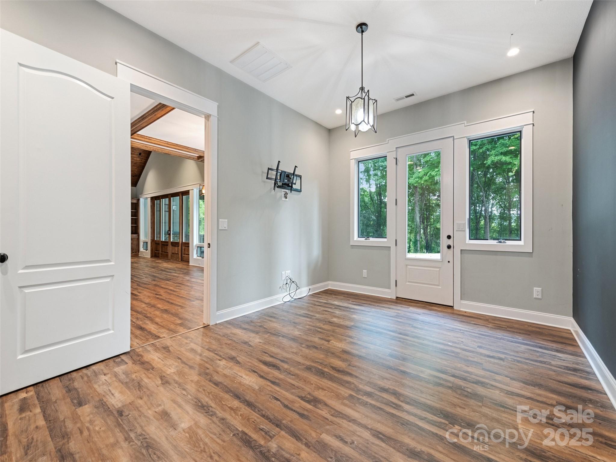 165 Breezemont Drive Property Photo 29