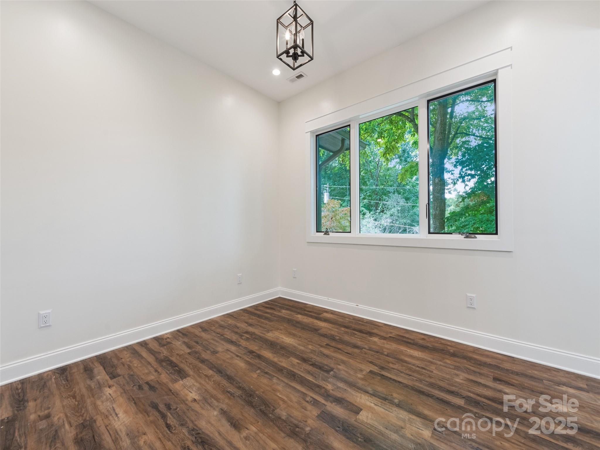 165 Breezemont Drive Property Photo 36