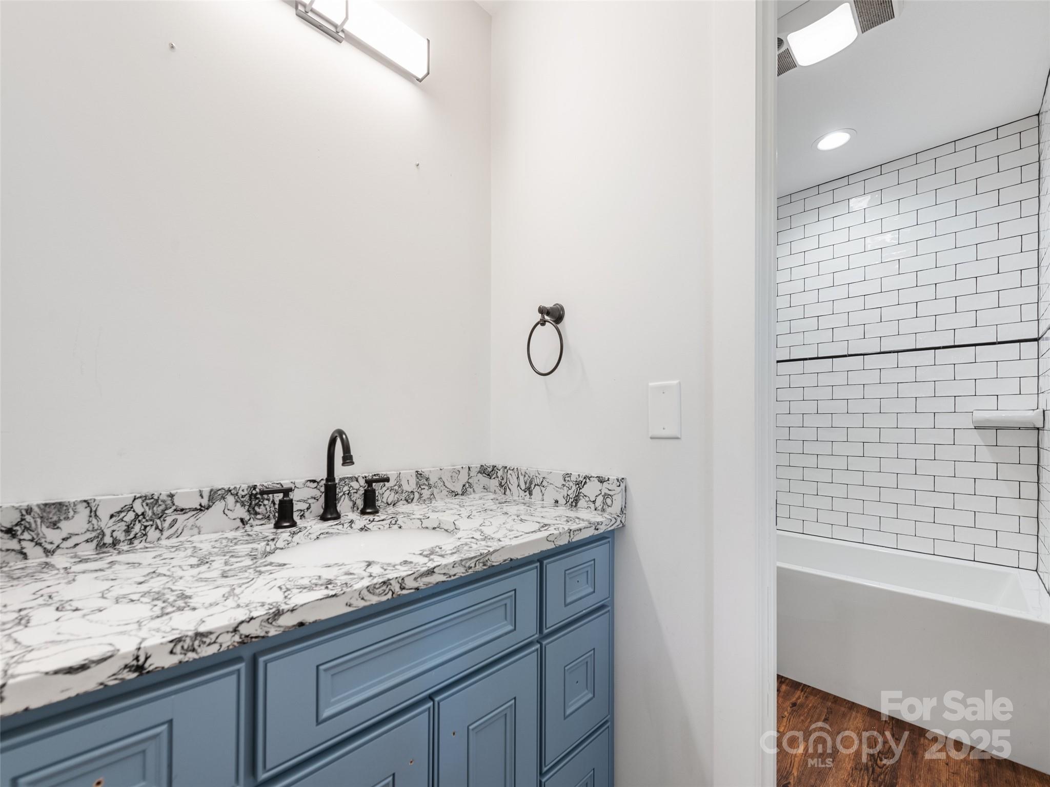 165 Breezemont Drive Property Photo 40