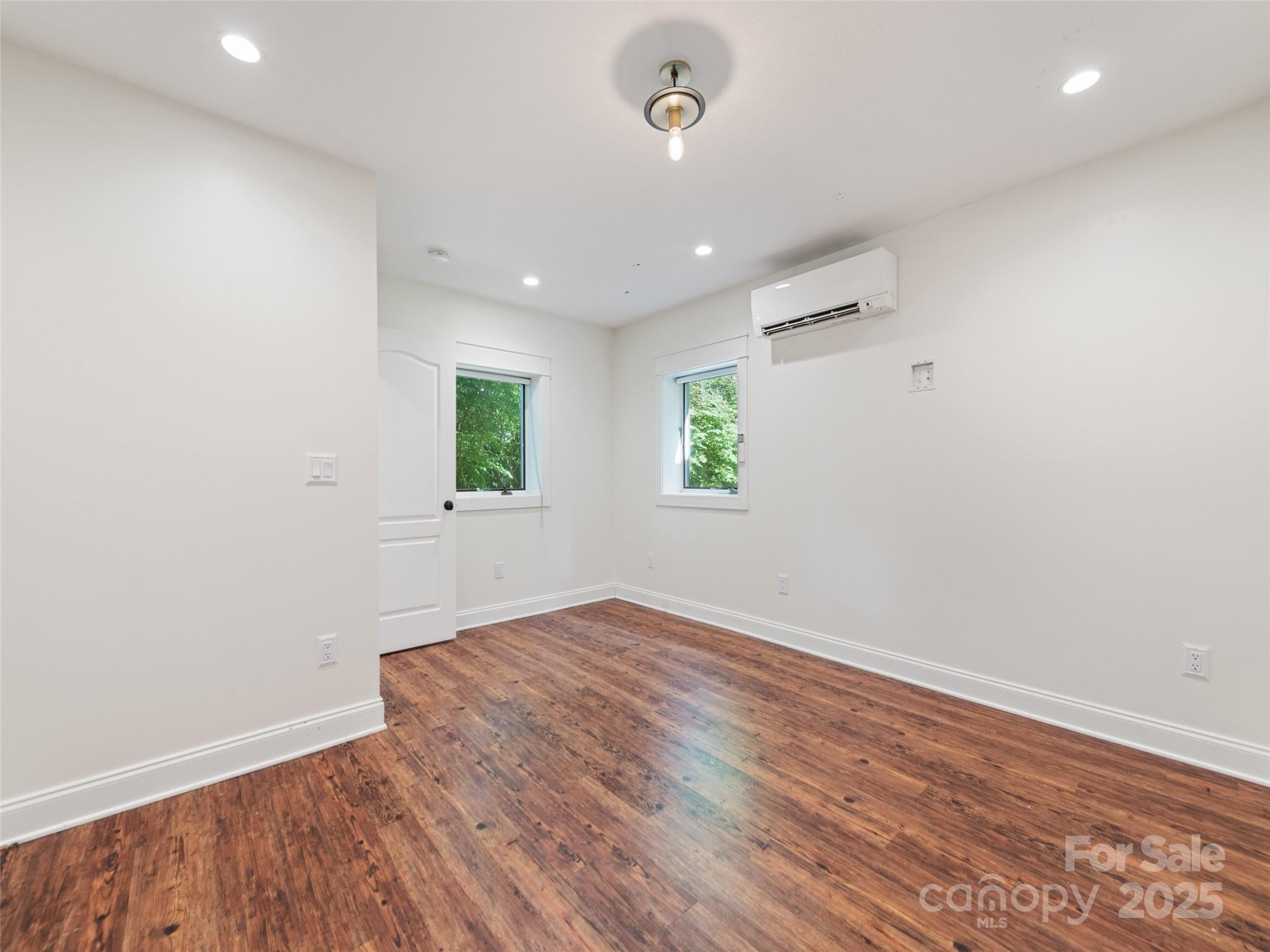 165 Breezemont Drive Property Photo 44