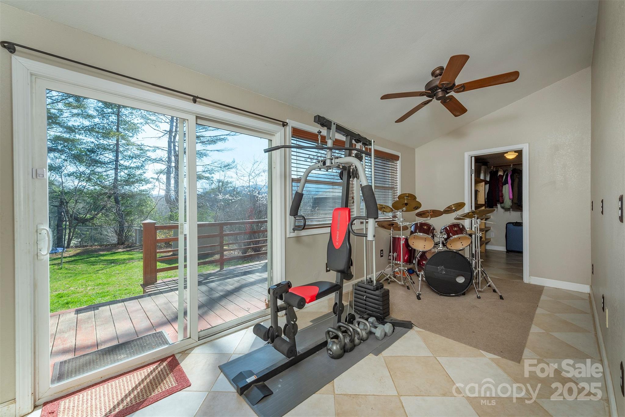 316 Wilson Avenue Property Photo 22