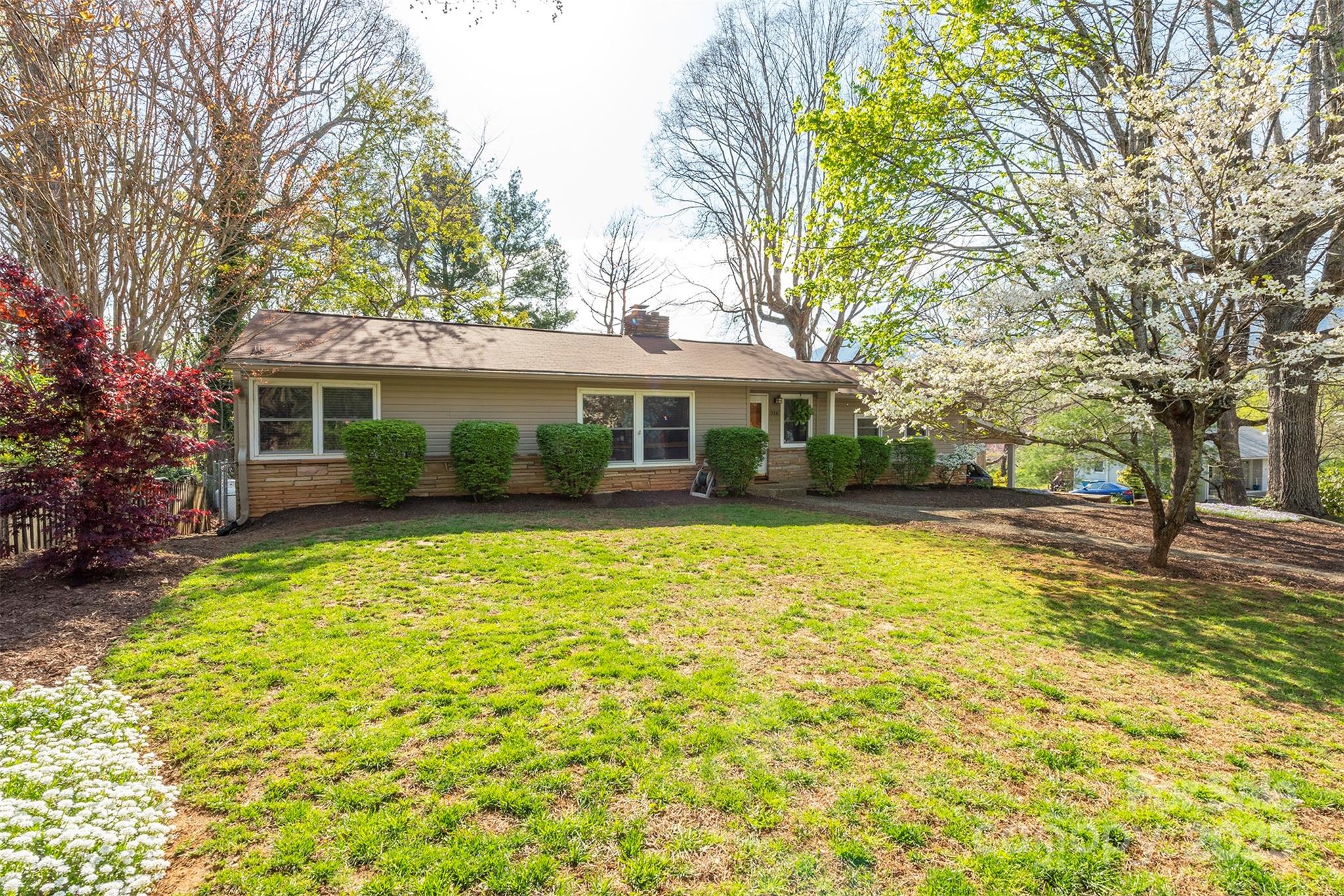 316 Wilson Avenue Property Photo 32