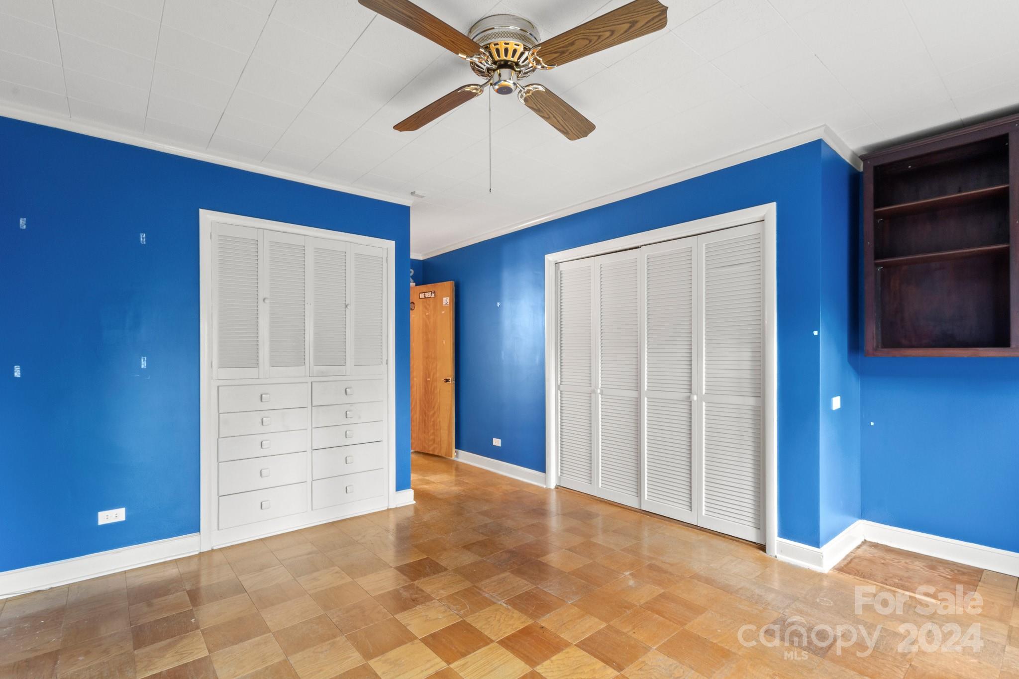 702 Forest Hill Drive Property Photo 24
