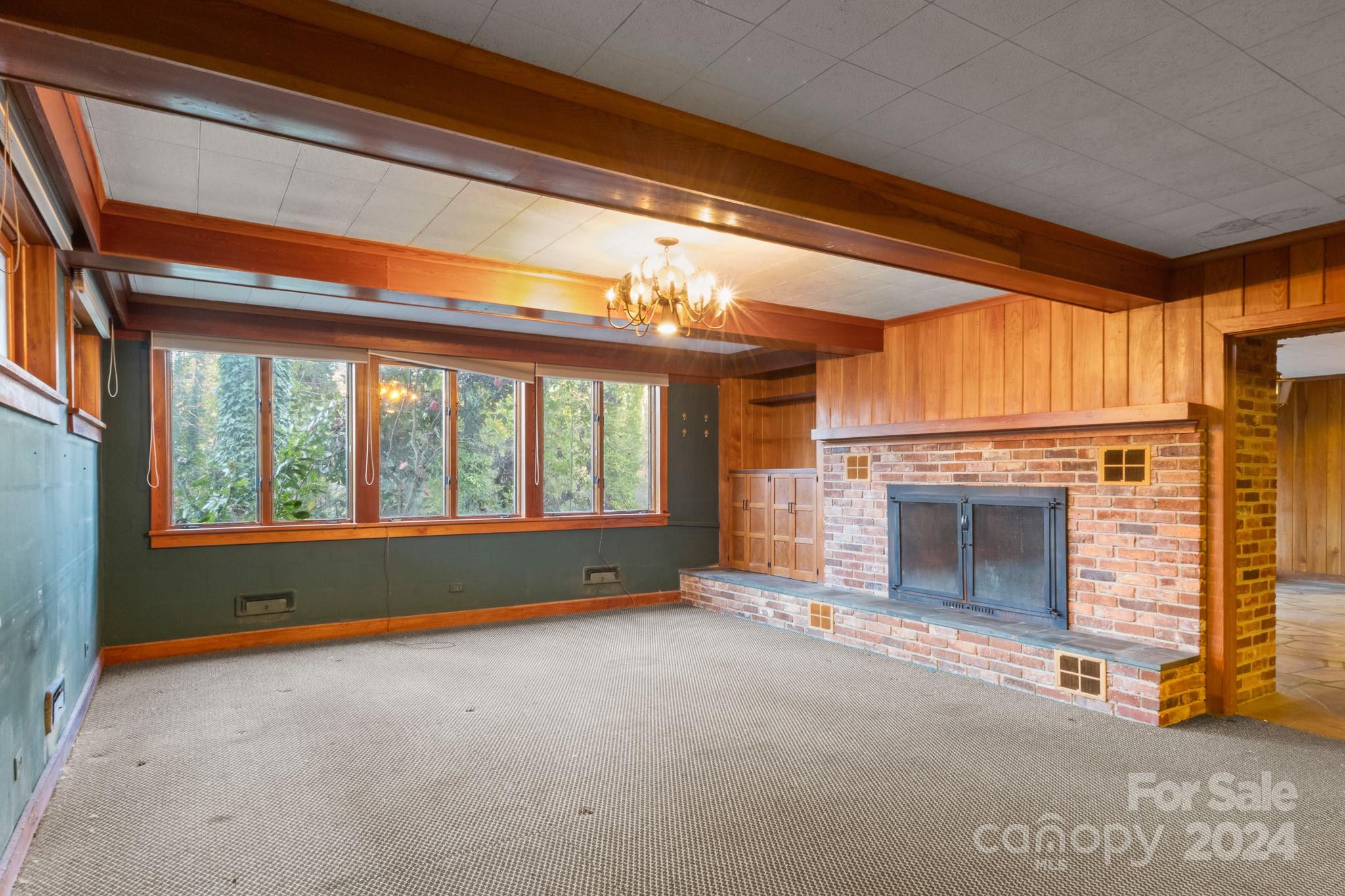 702 Forest Hill Drive Property Photo 34