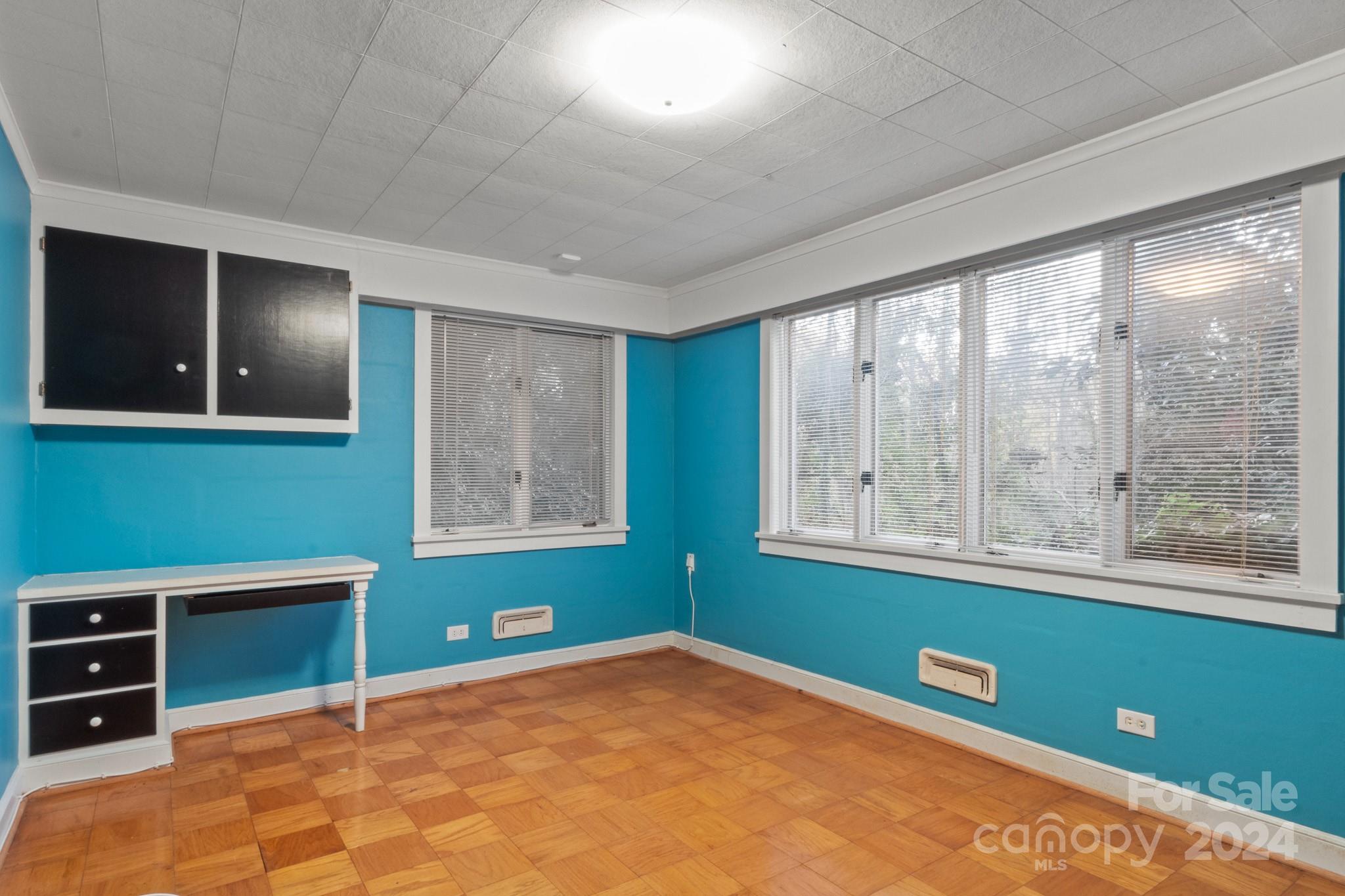 702 Forest Hill Drive Property Photo 40