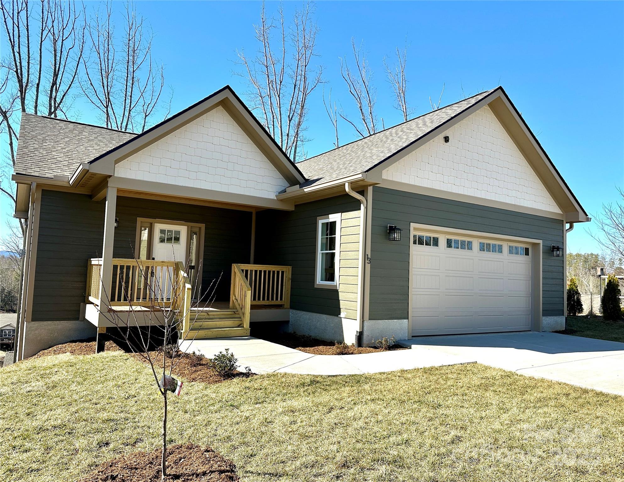 13 Sandstone Street Property Photo 1