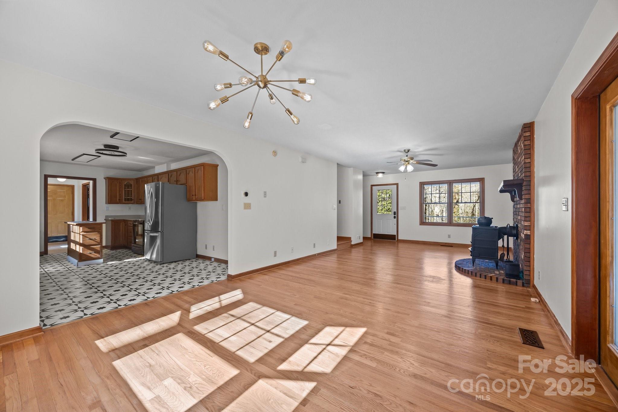 390 Hollow Wood Lane Property Photo 11