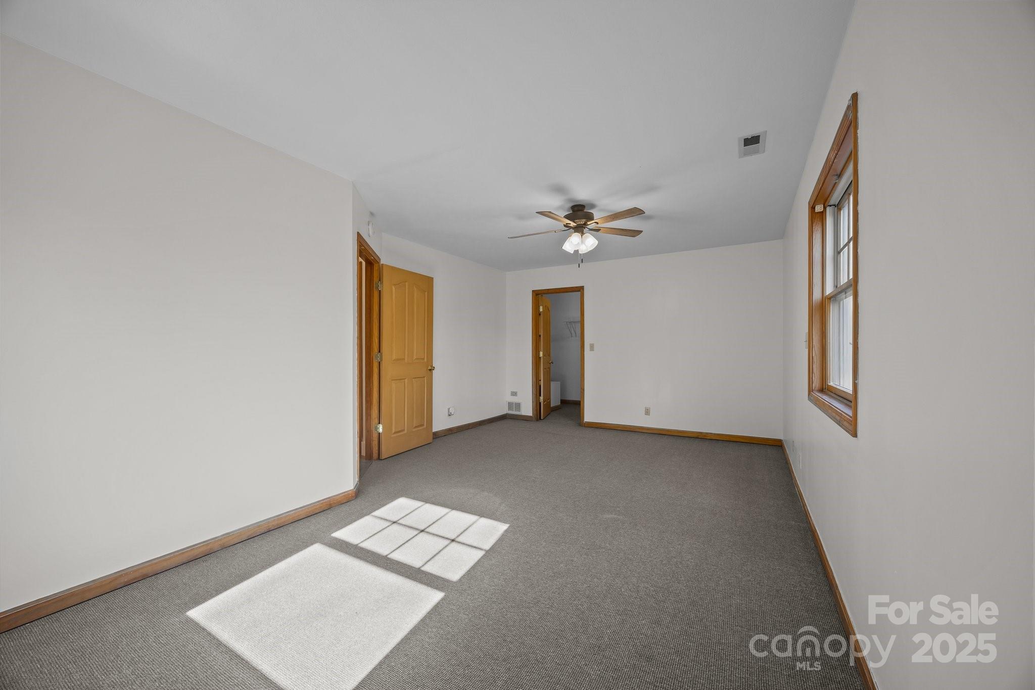 390 Hollow Wood Lane Property Photo 21