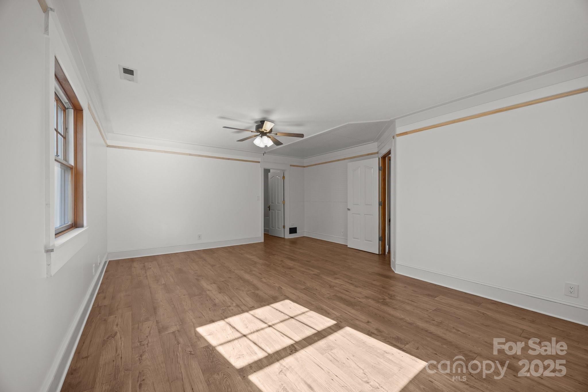 390 Hollow Wood Lane Property Photo 27