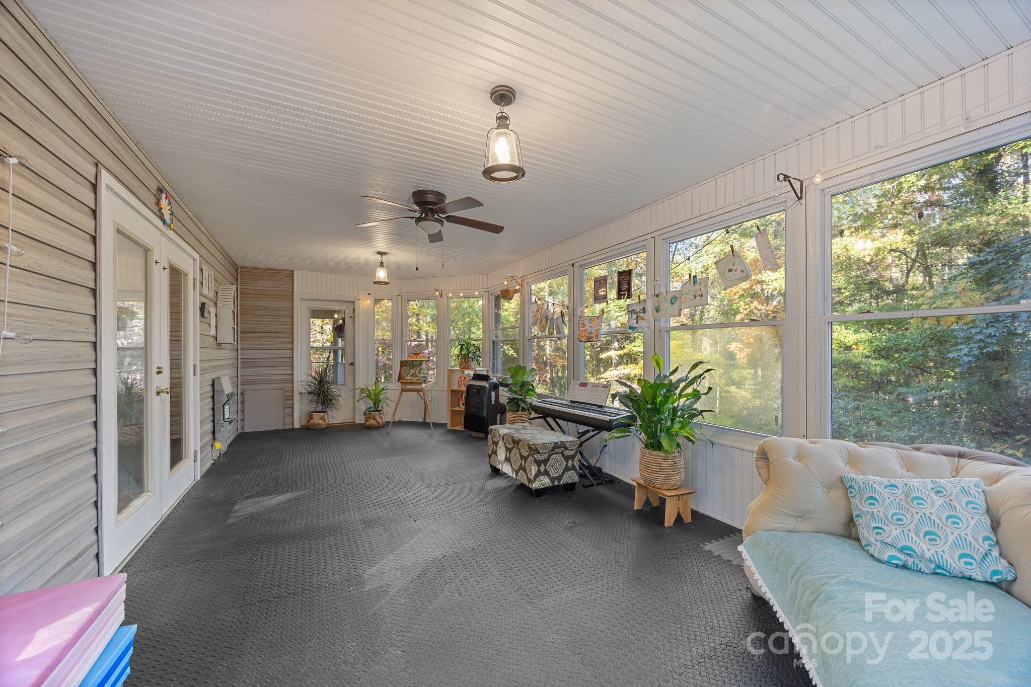 390 Hollow Wood Lane Property Photo 36
