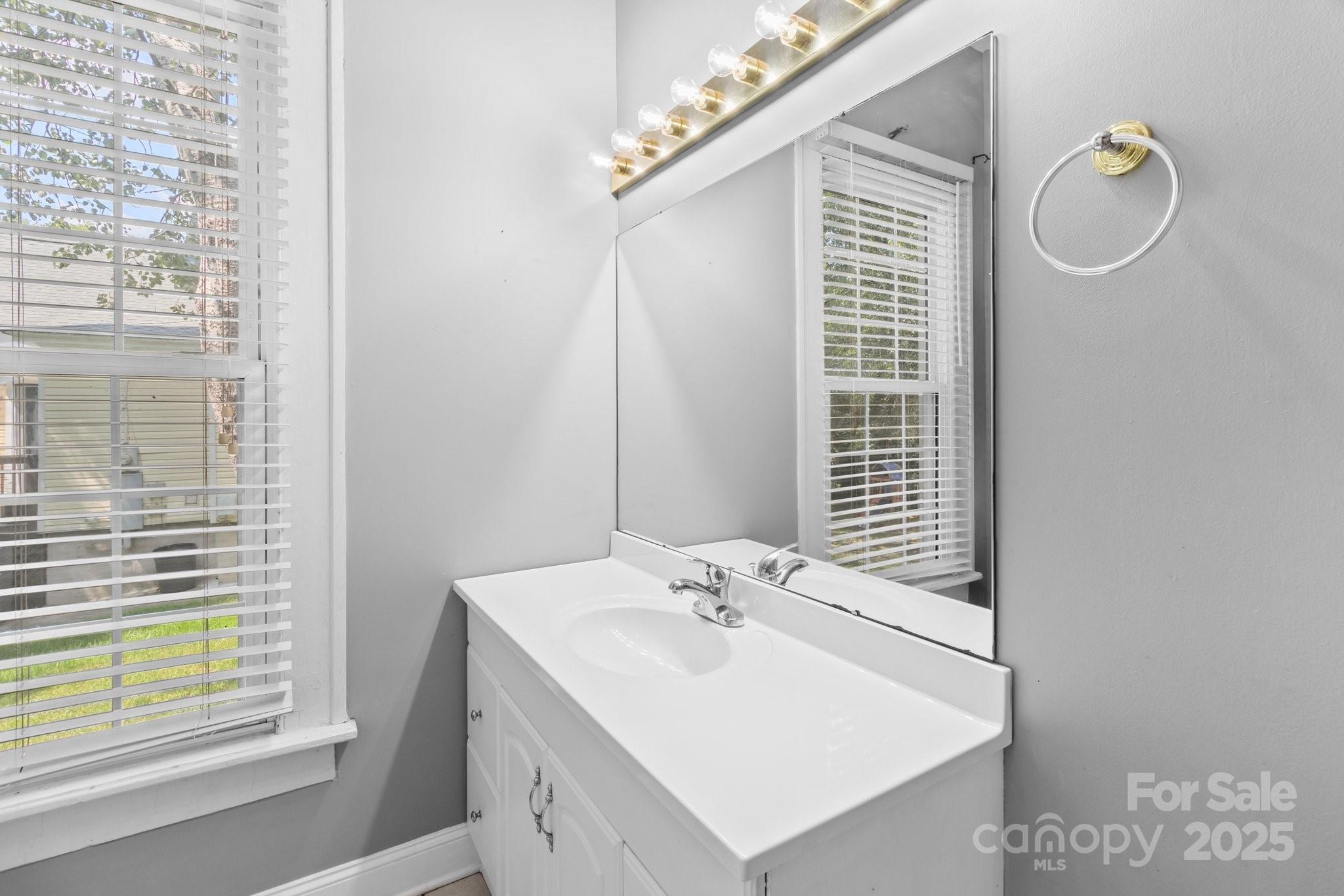 405 7th Street Property Photo 24