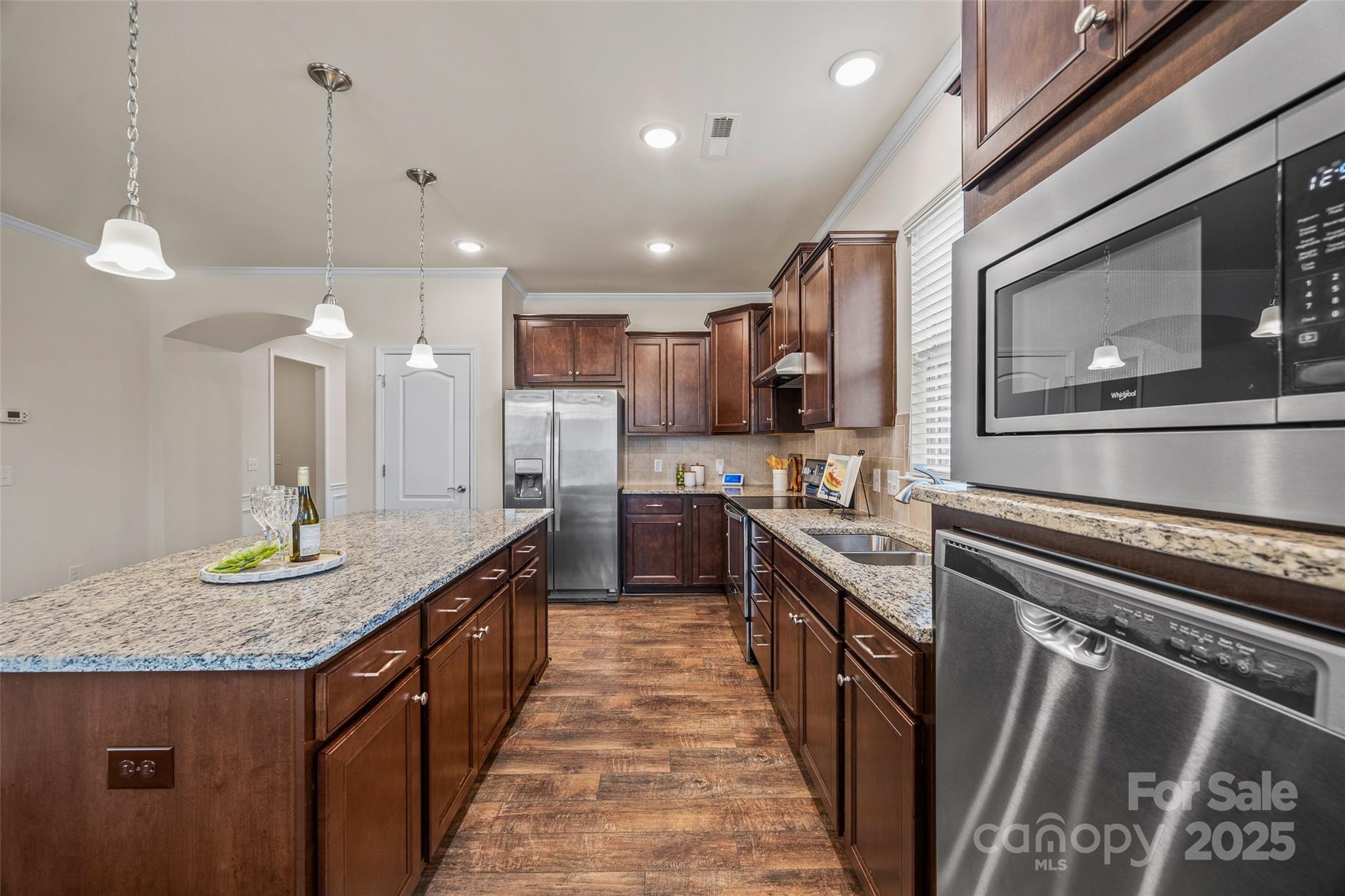 984 Kirby Drive Property Photo 16